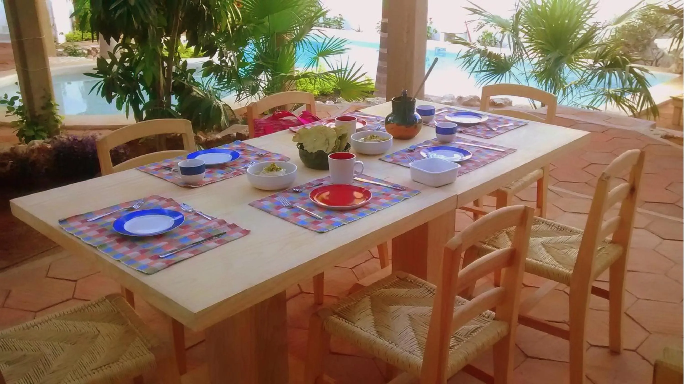 Restaurant/places to eat in Villa Maria Bed and Breakfast