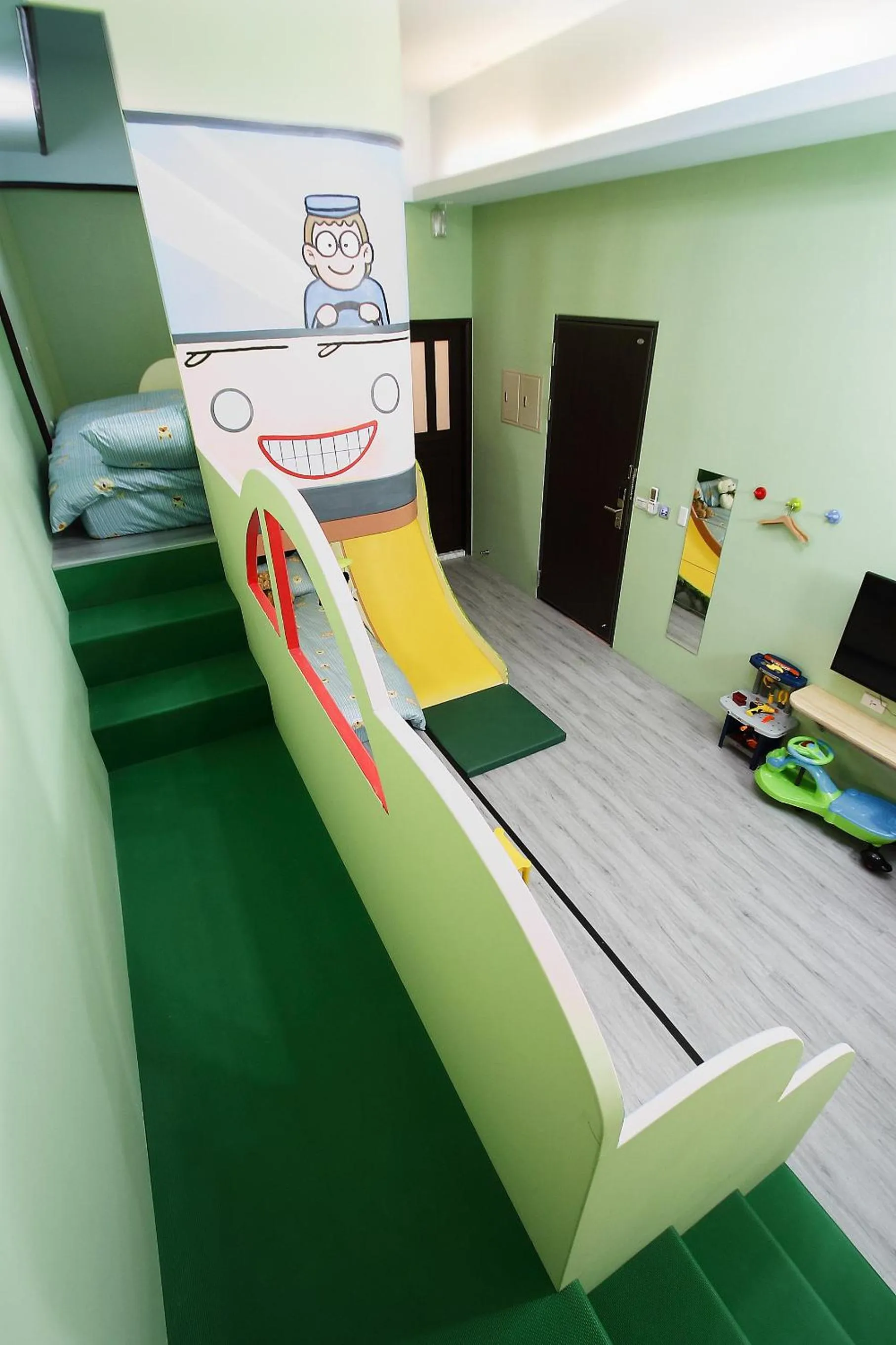 bunk bed in Jack Castle