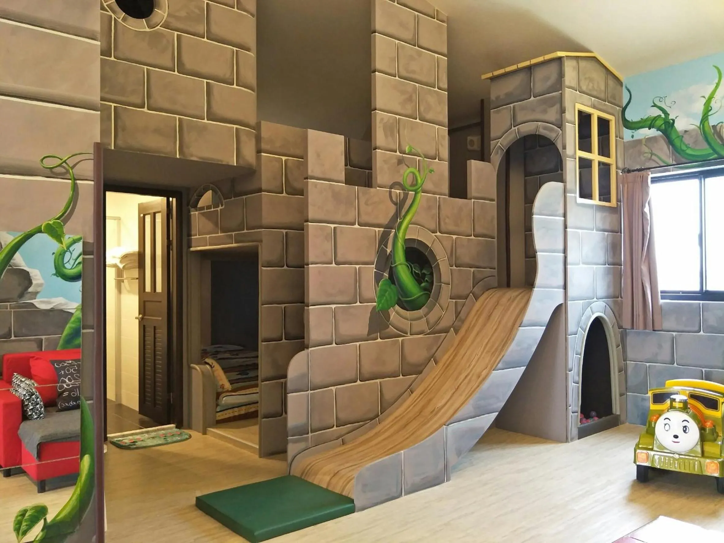 Decorative detail in Jack Castle