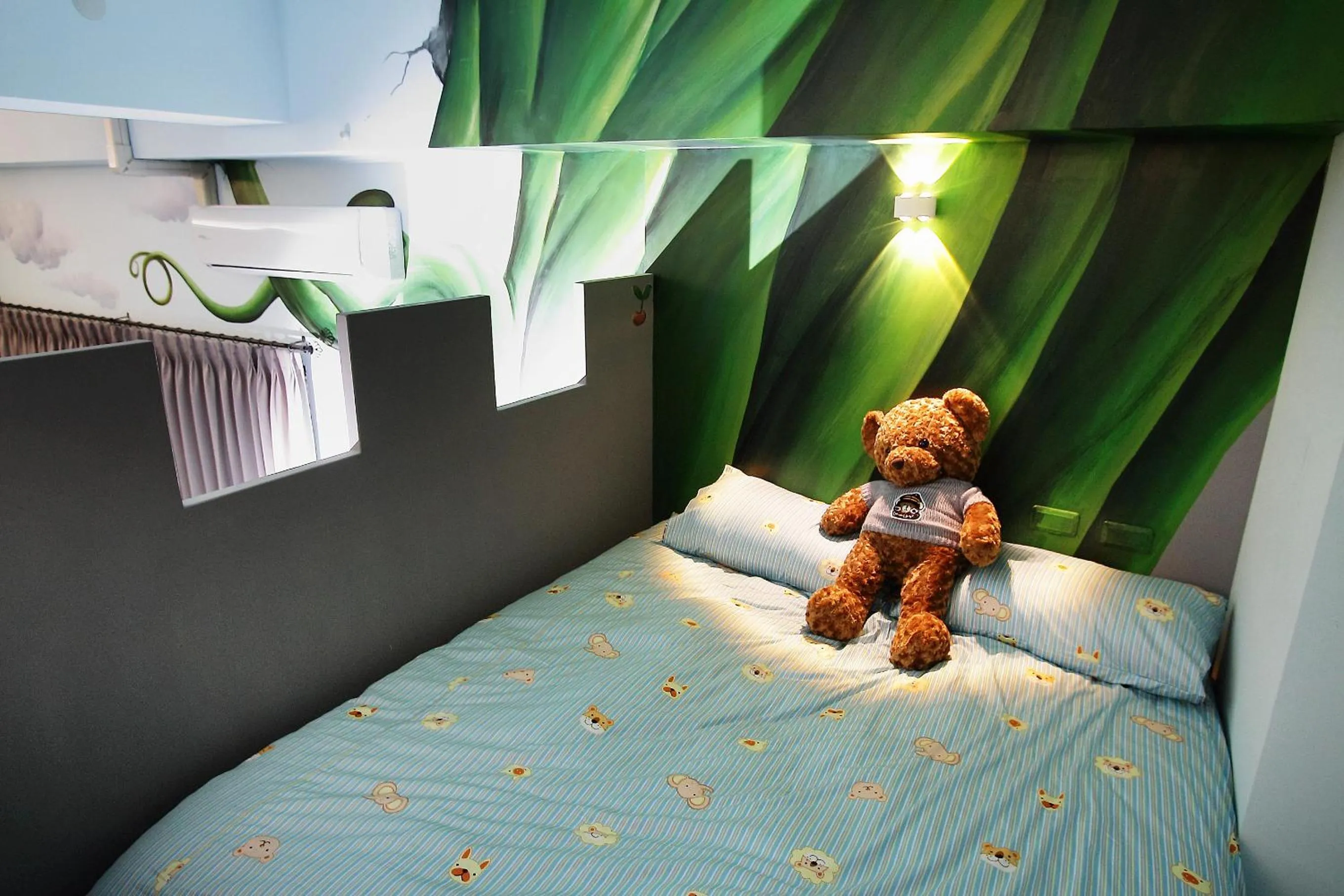 Decorative detail, Bed in Jack Castle