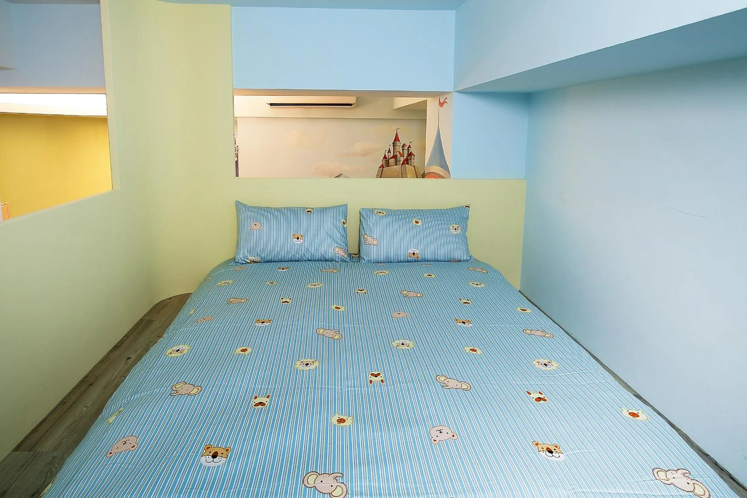 Decorative detail, Bed in Jack Castle