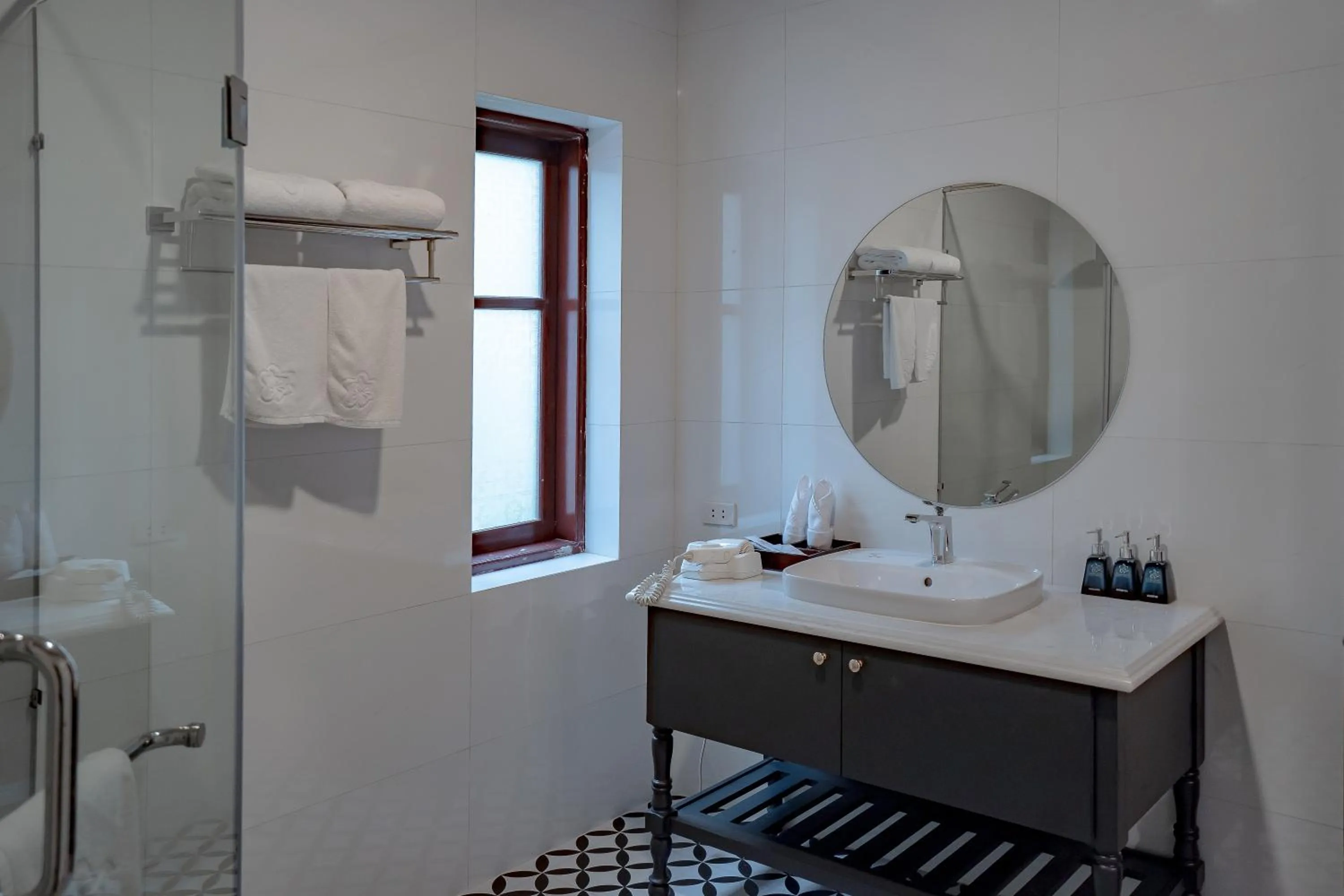 Bathroom in Tuan Chau Resort Ha Long