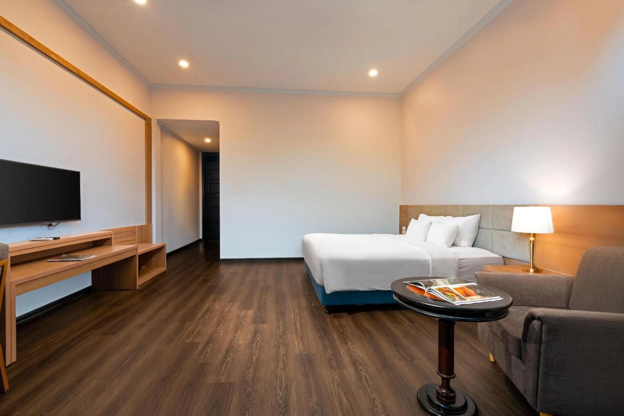 Bedroom, Bed in Tuan Chau Resort Ha Long