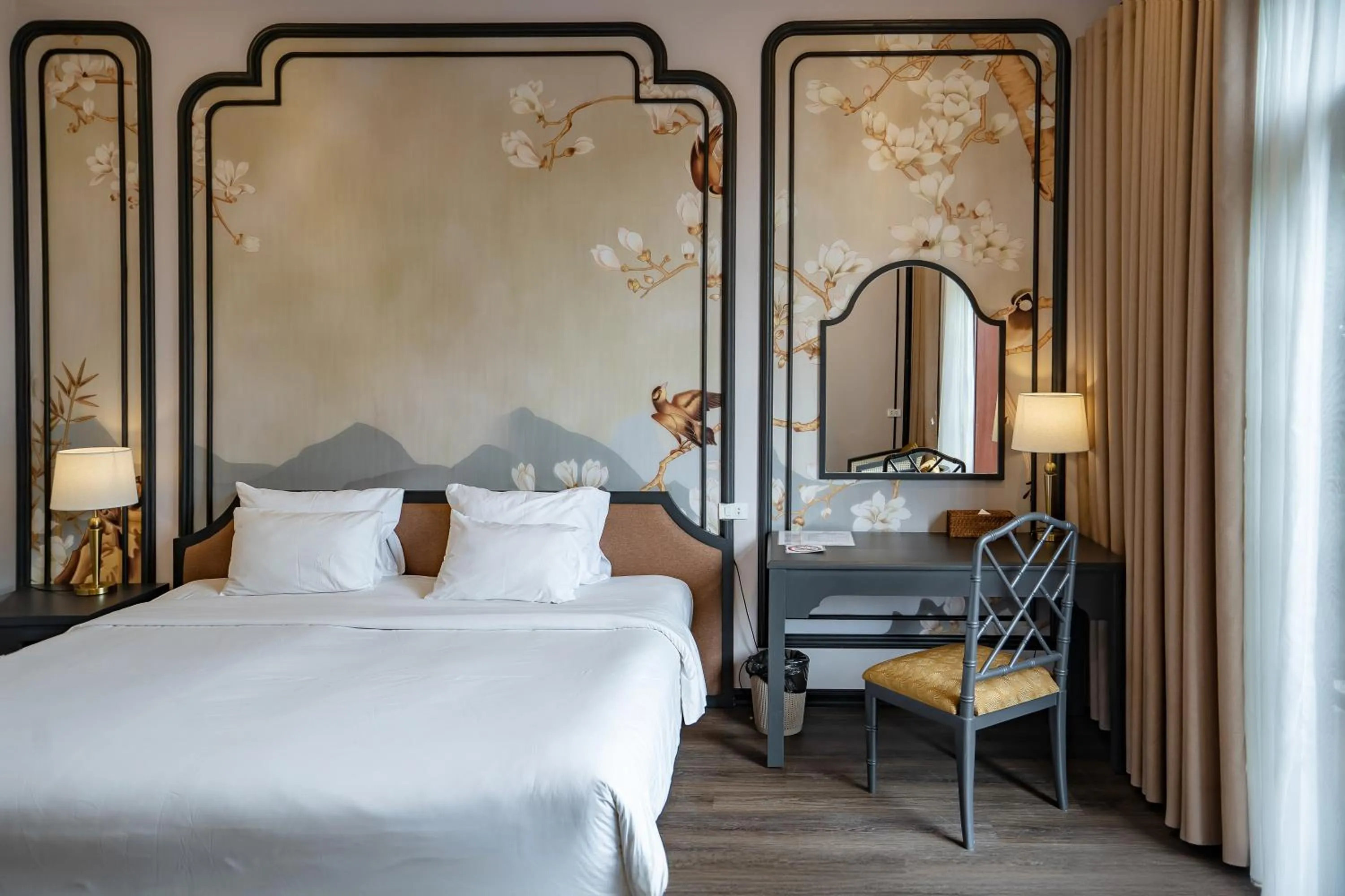 Bed in Tuan Chau Resort Ha Long