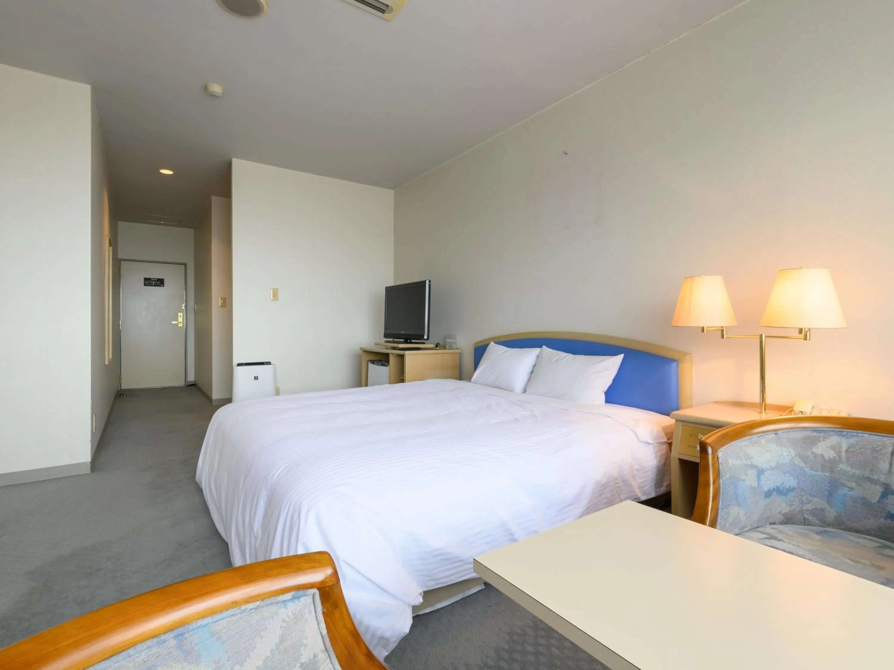 Photo of the whole room, Bed in Tabist Katahara Resort Gamagori