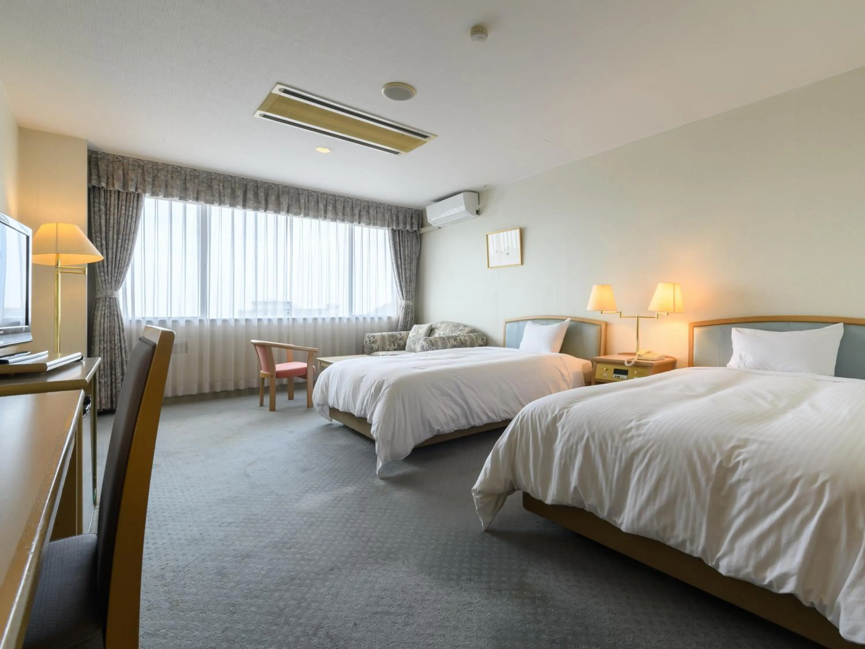 Photo of the whole room, Bed in Tabist Katahara Resort Gamagori
