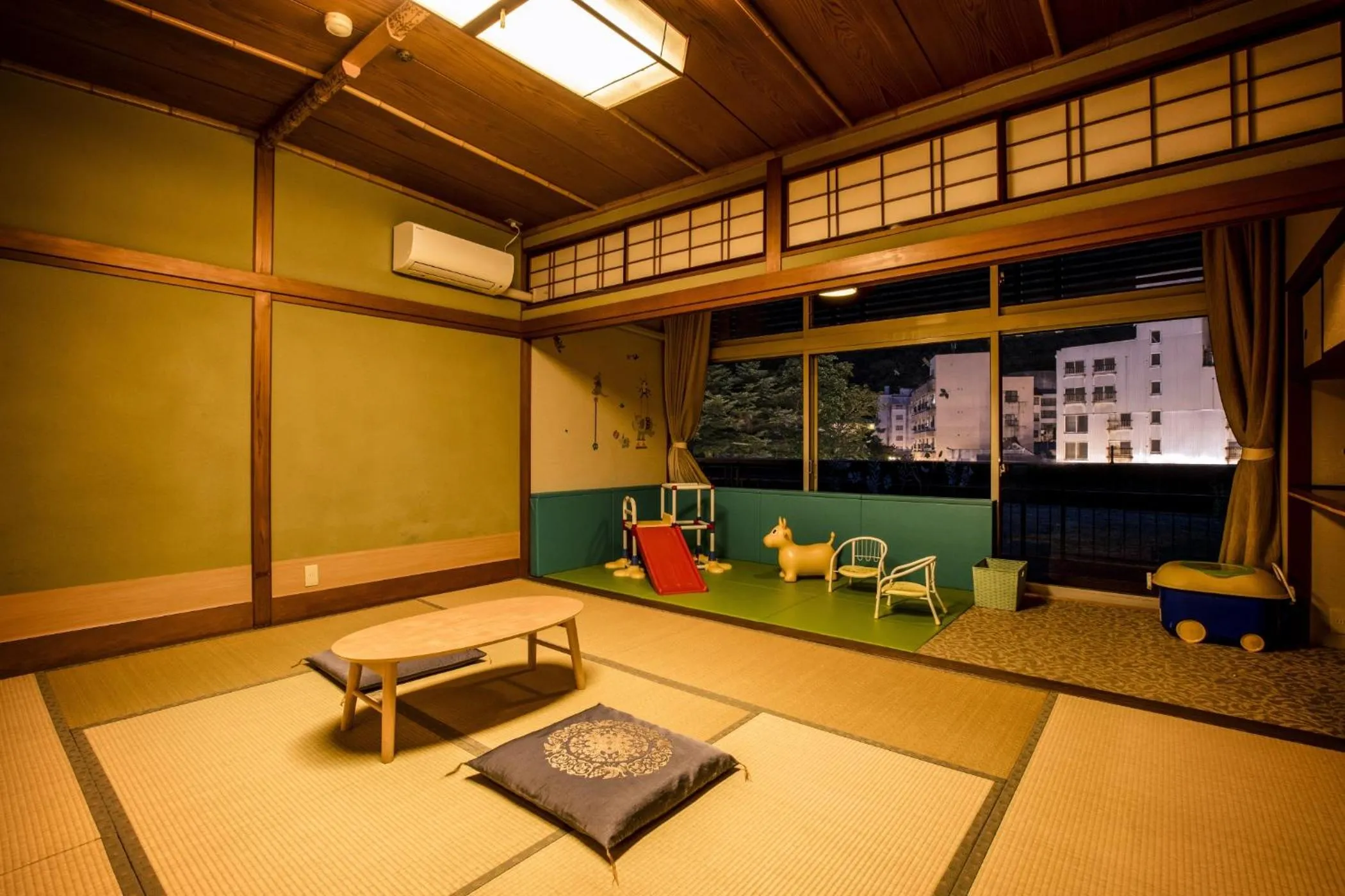 Photo of the whole room in Ooedo Onsen Monogatari Unazuki Grand Hotel