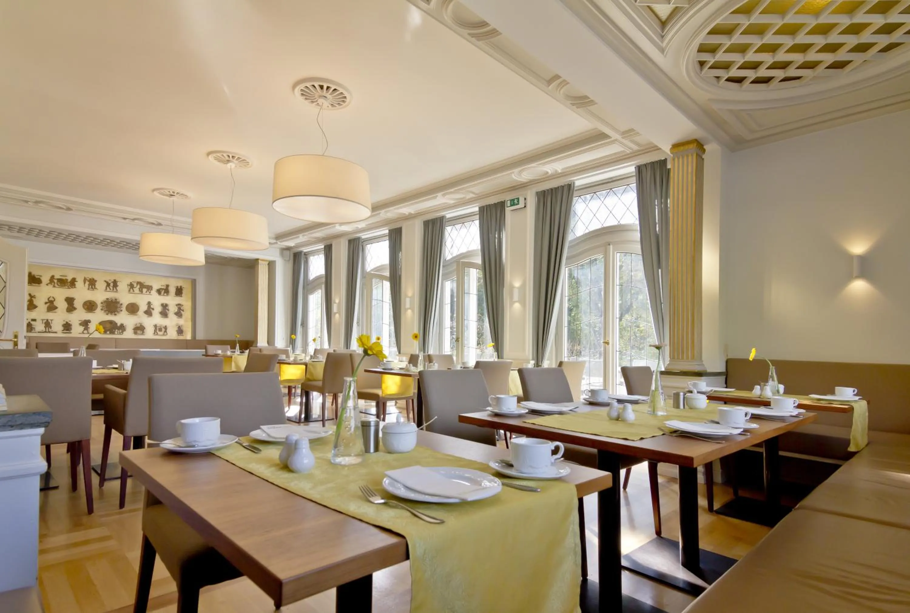 Restaurant/places to eat in Hotel Waldsee