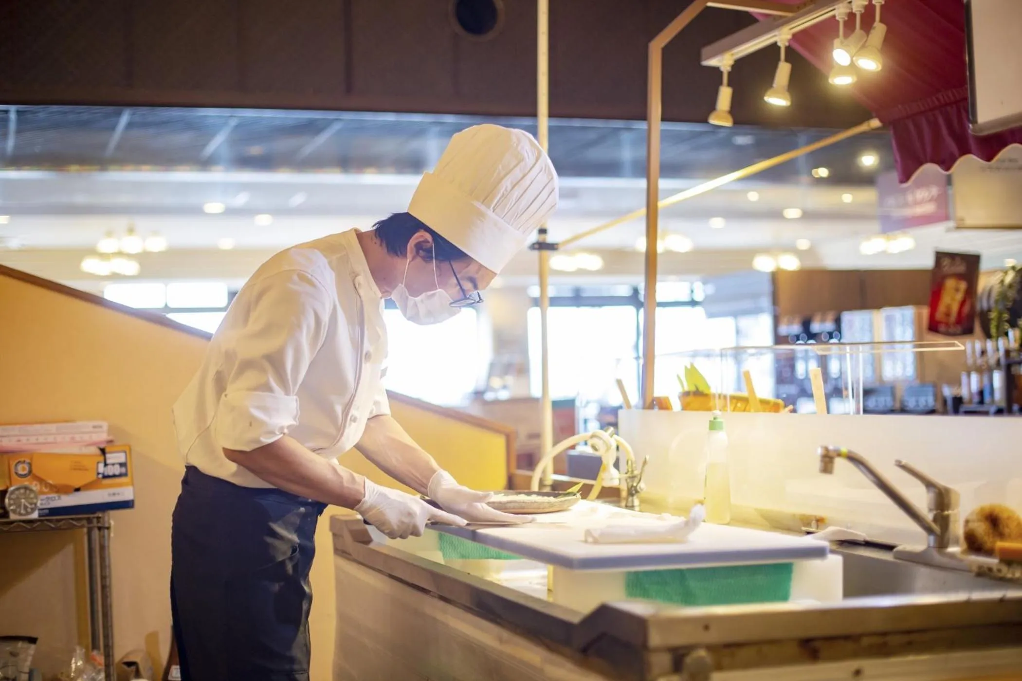 Restaurant/places to eat in Ooedo Onsen Monogatari Hotel Ranpu