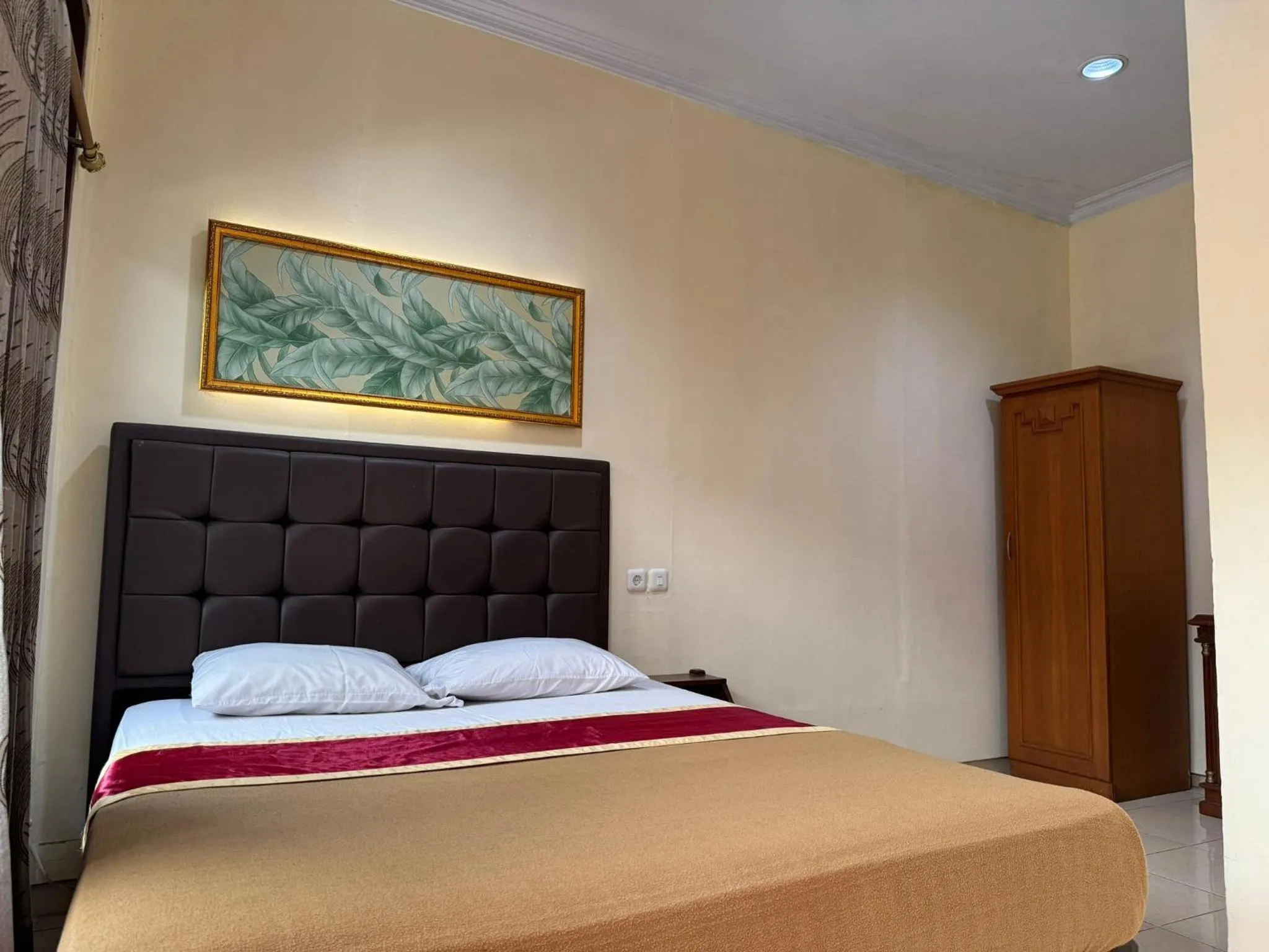 Bed in Hotel Priangan
