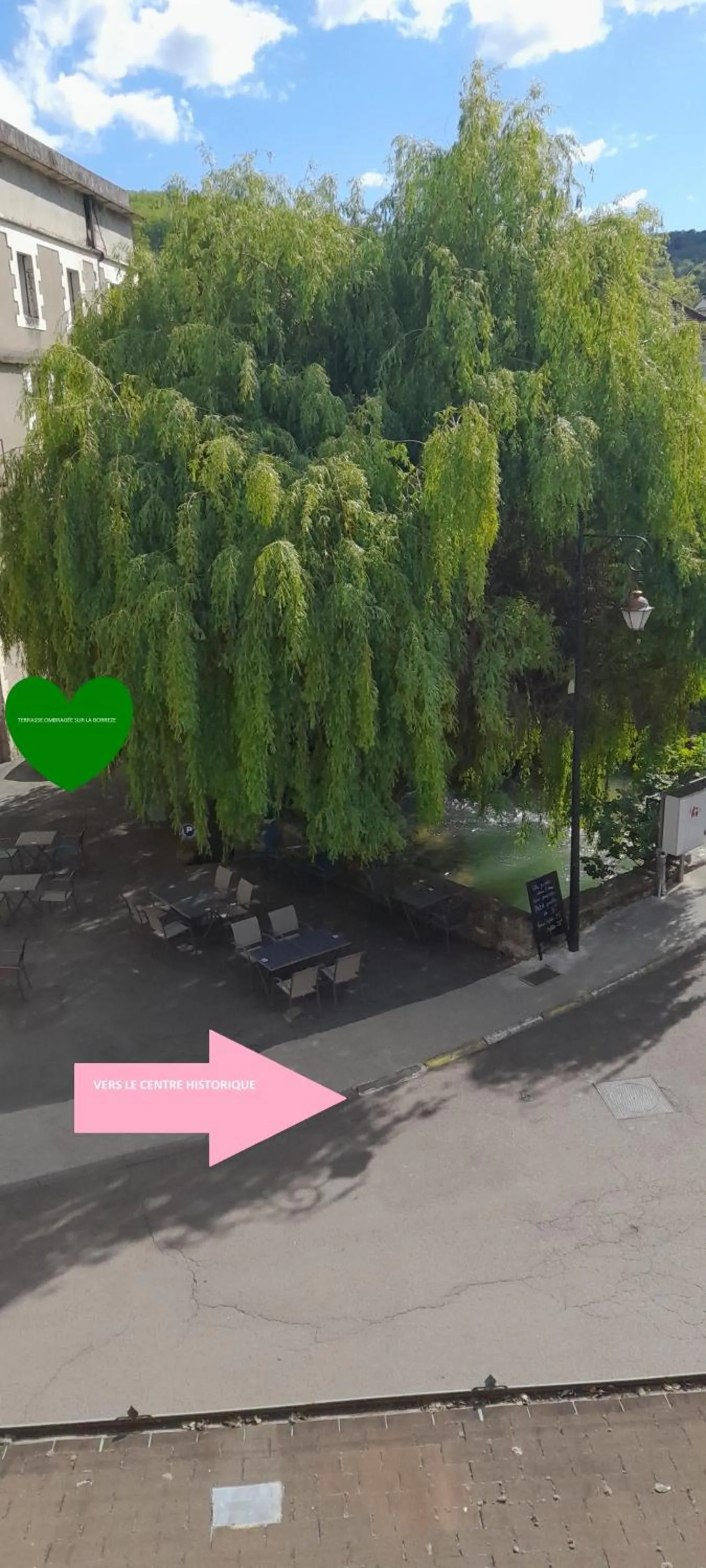 Patio in Logis Hôtel Restaurant La Vieille Auberge, Art and Gallery