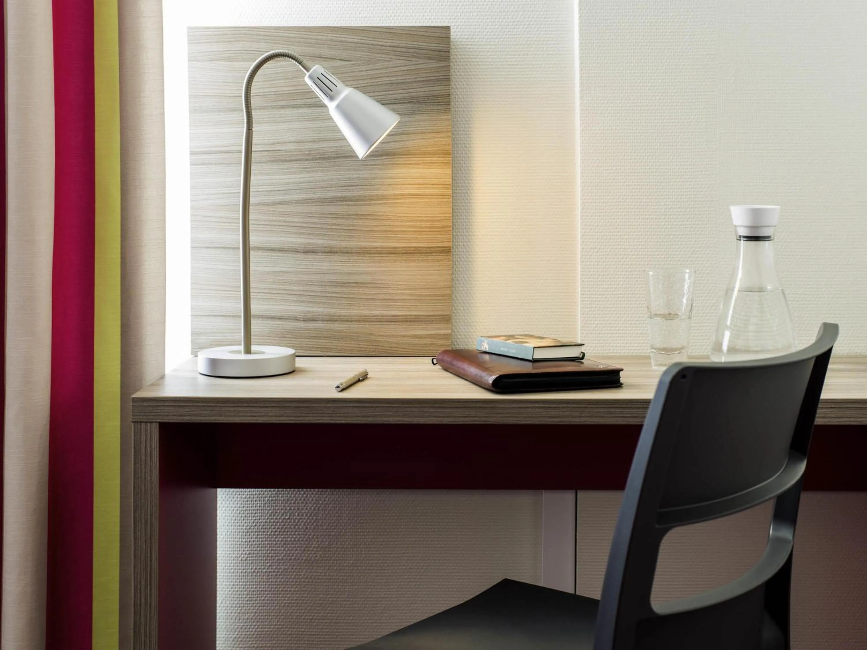 Bedroom in ibis Styles St Gilles Croix de Vie centre-ville