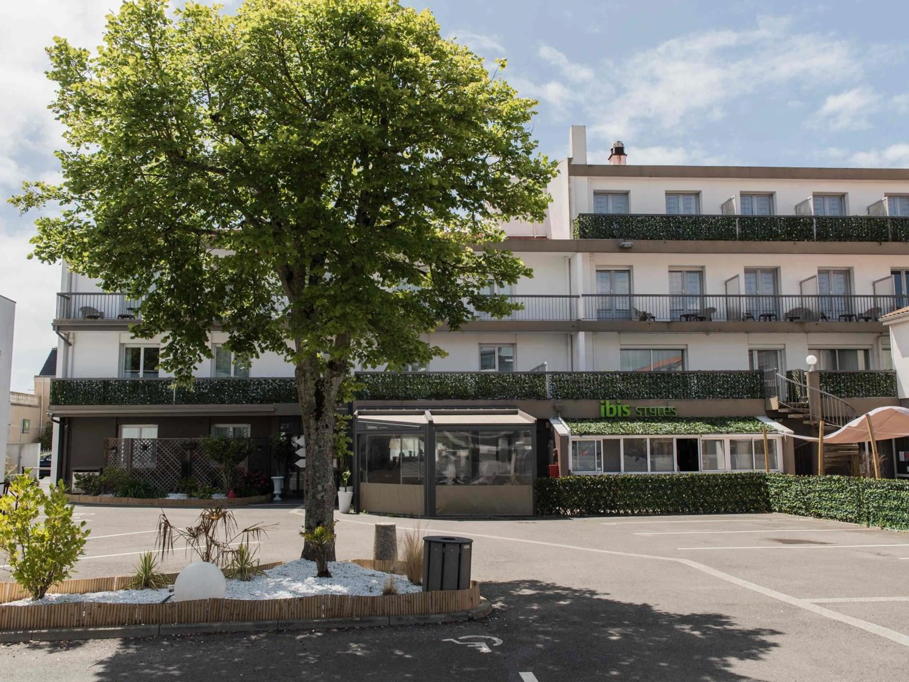 Property building in ibis Styles St Gilles Croix de Vie centre-ville