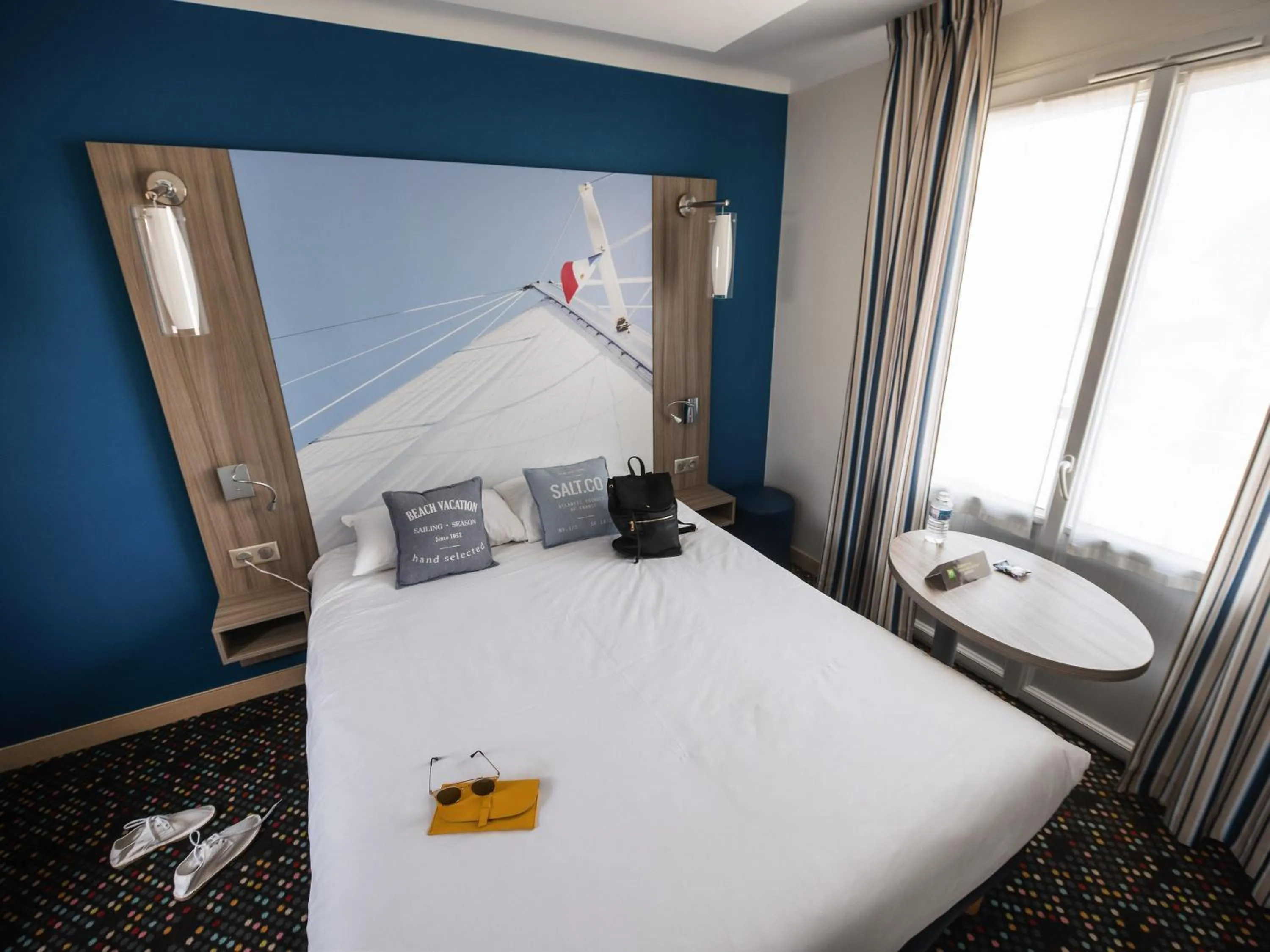 Bedroom, Bed in ibis Styles St Gilles Croix de Vie centre-ville