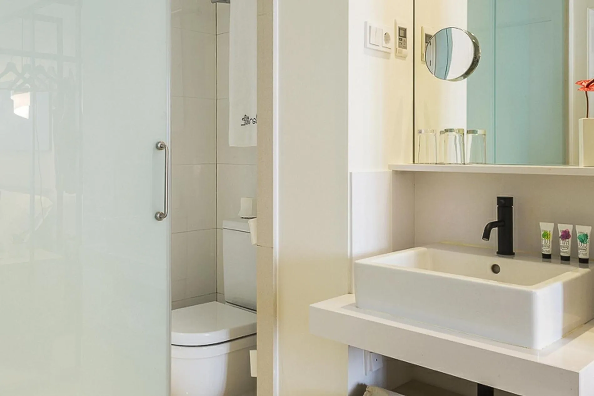 Bathroom in Hotel Denit Barcelona