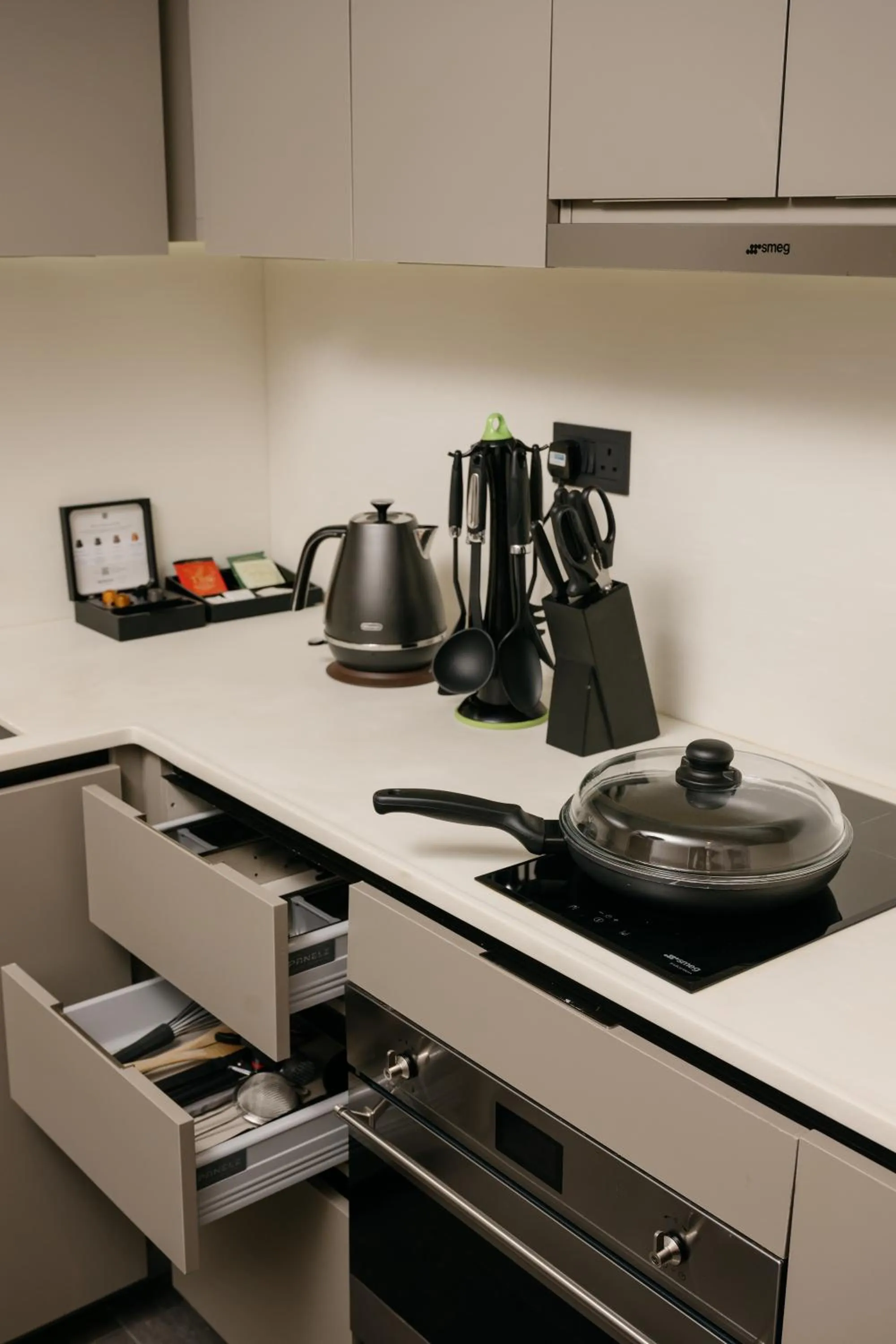 Kitchen or kitchenette in Dao by Dorsett AMTD Singapore