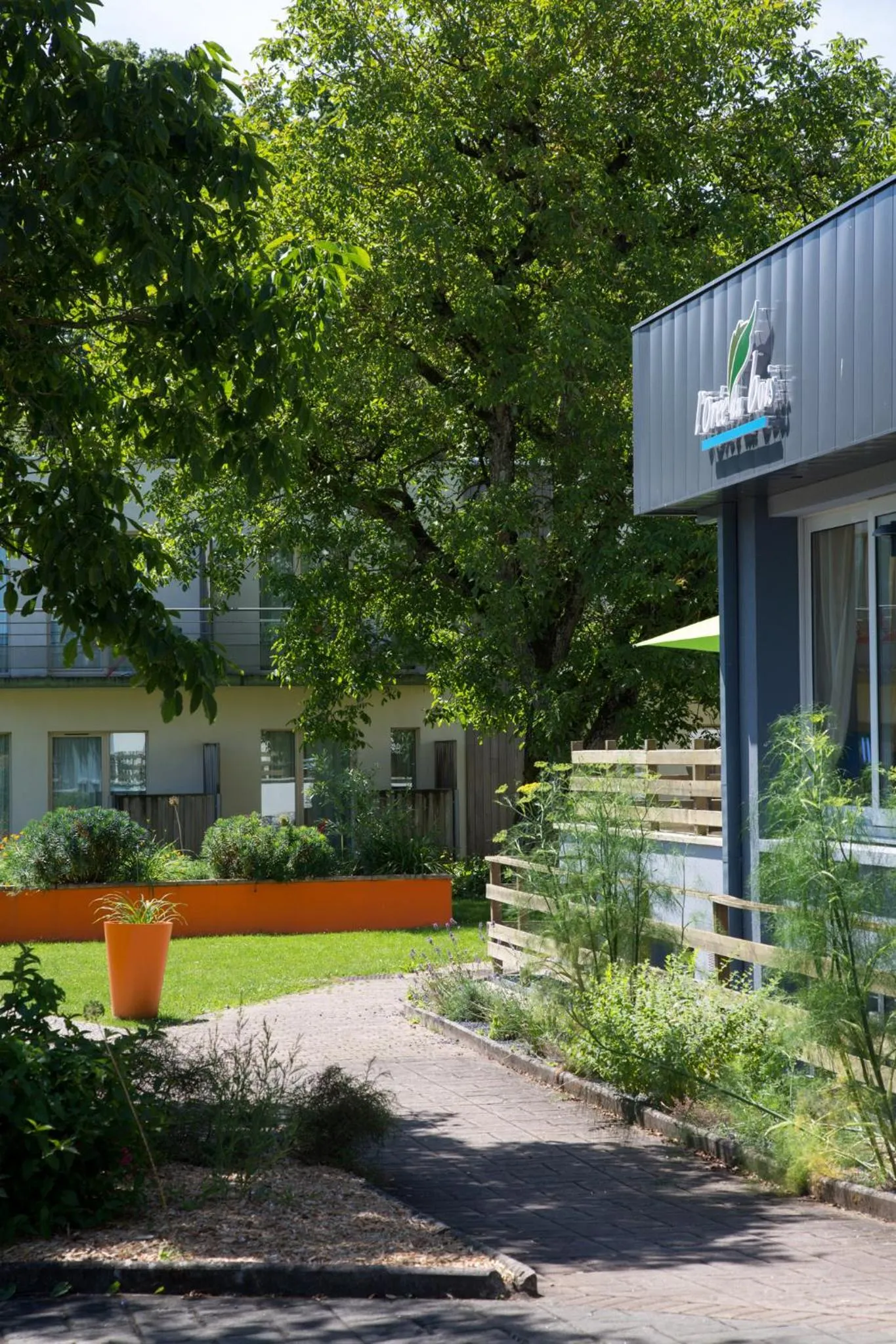 Garden in L'Orée du Bois