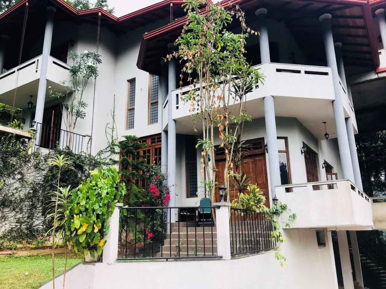 Facade/entrance in Villa Familia