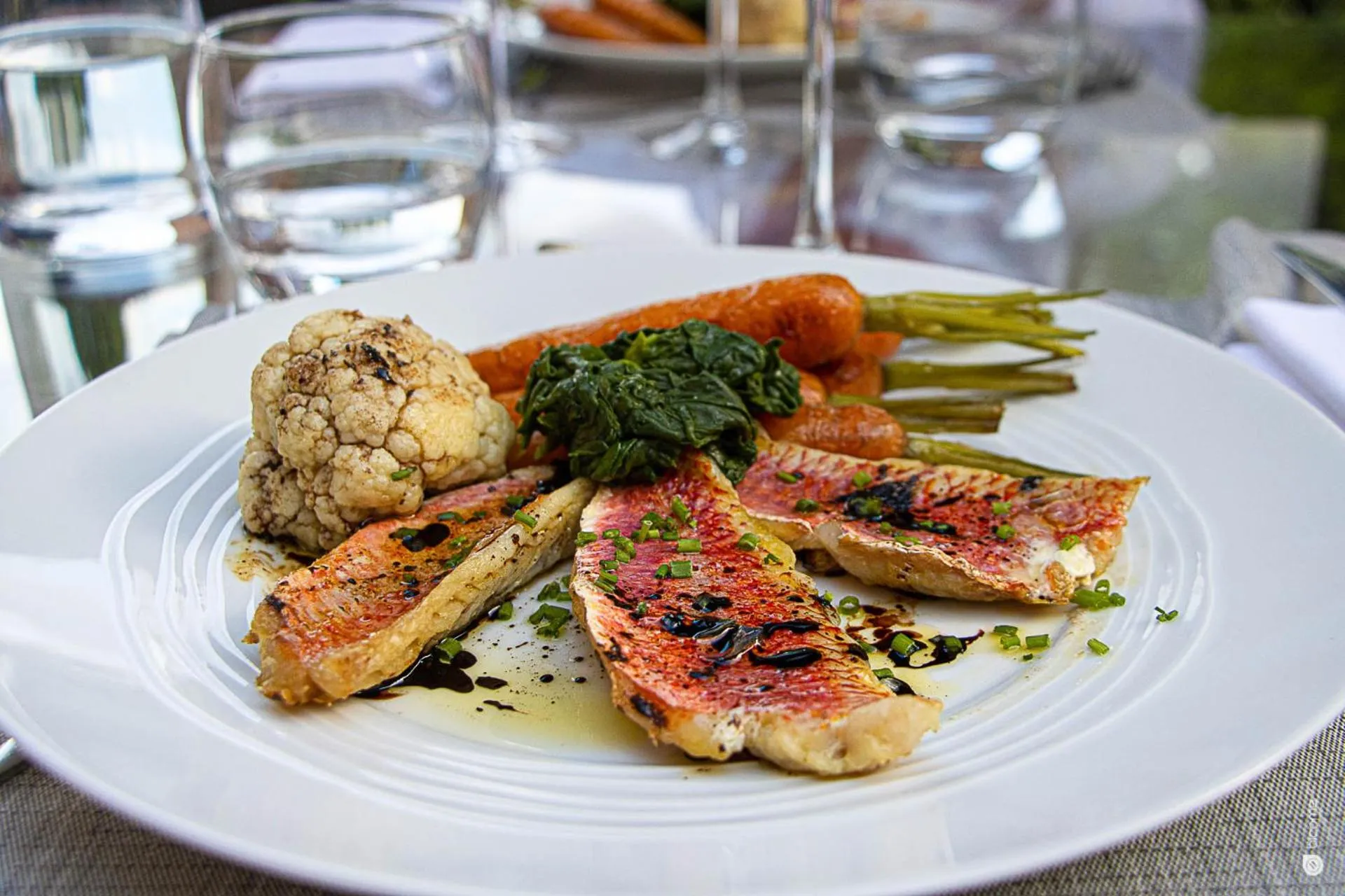 Food in Logis Hôtel & Restaurant - Le Relais de Montigny