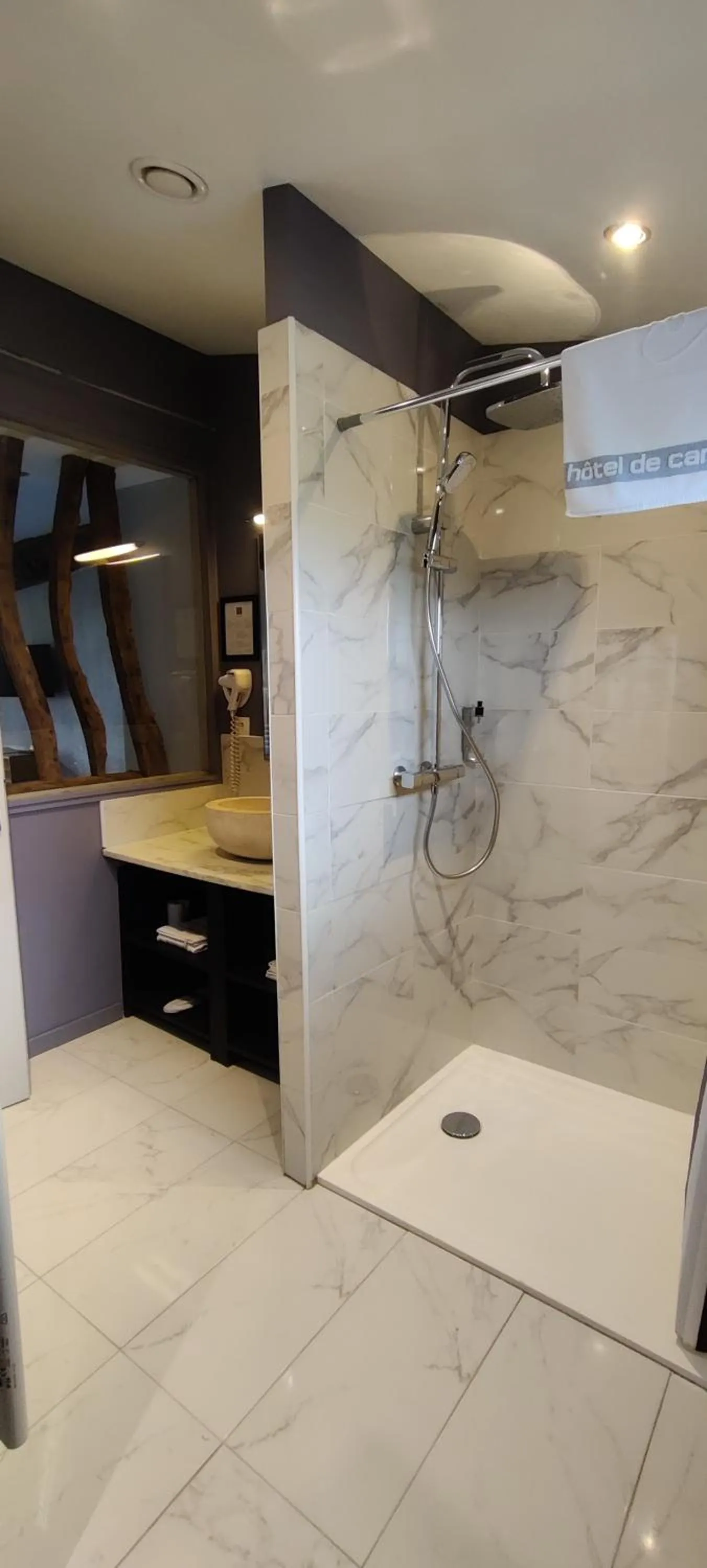 Shower in Clos Masure hôtel de campagne