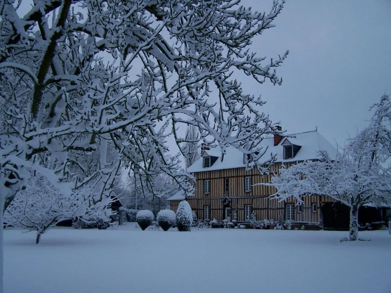 Winter in Clos Masure hôtel de campagne