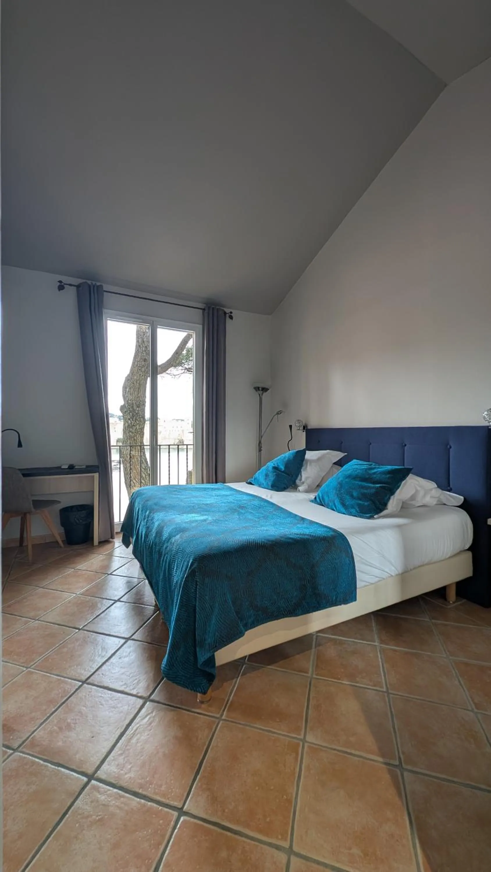 heating, Bed in Le Relais Des Trois Mas