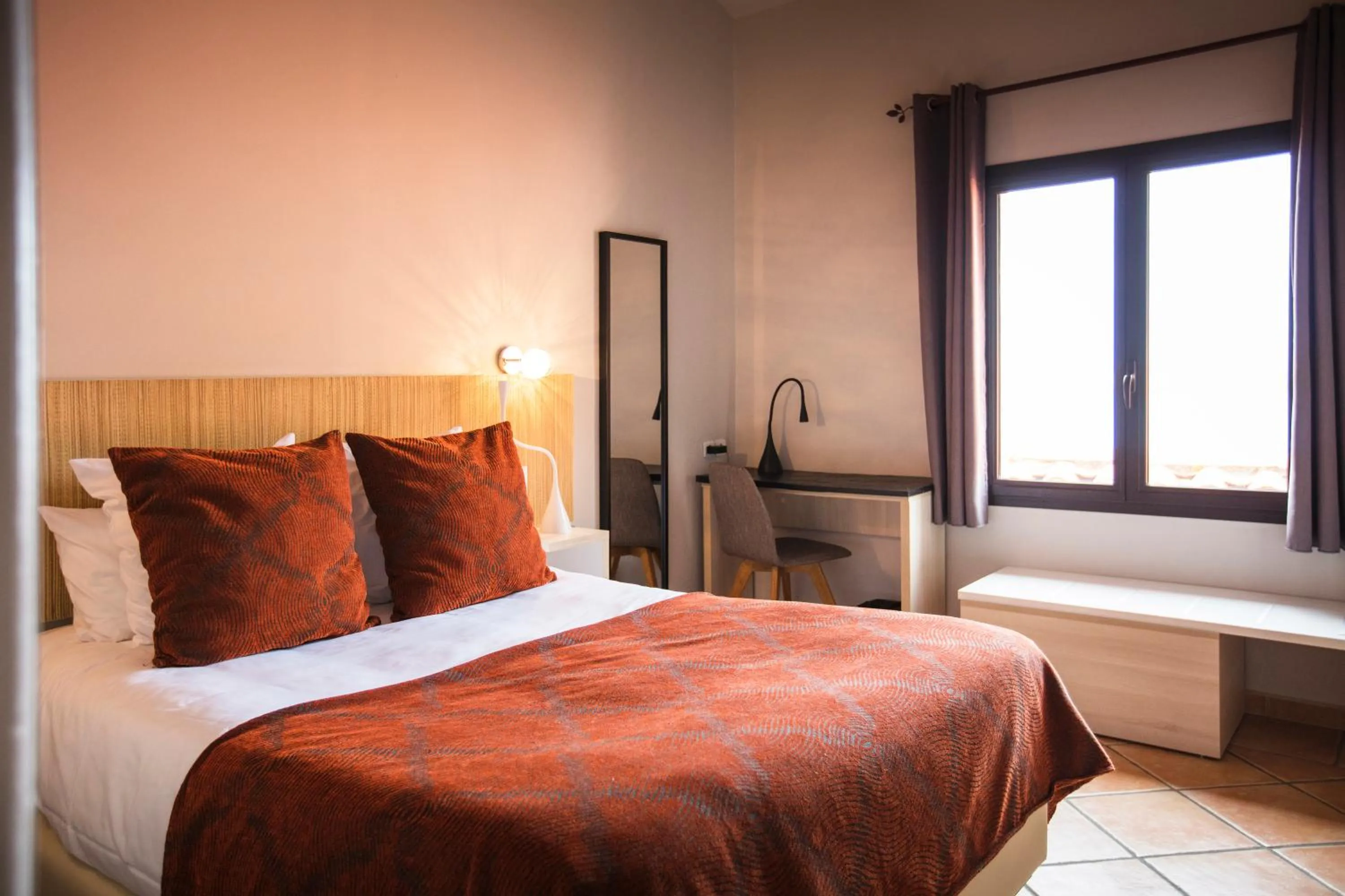 Photo of the whole room, Bed in Le Relais Des Trois Mas