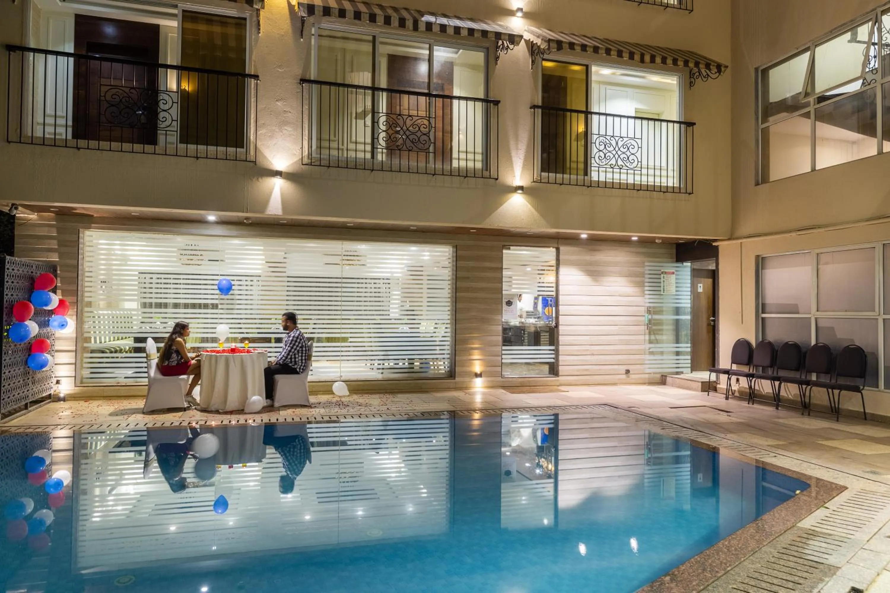 Swimming pool in Calux Grand Inn Calangute - Formerly Amara Grand Inn