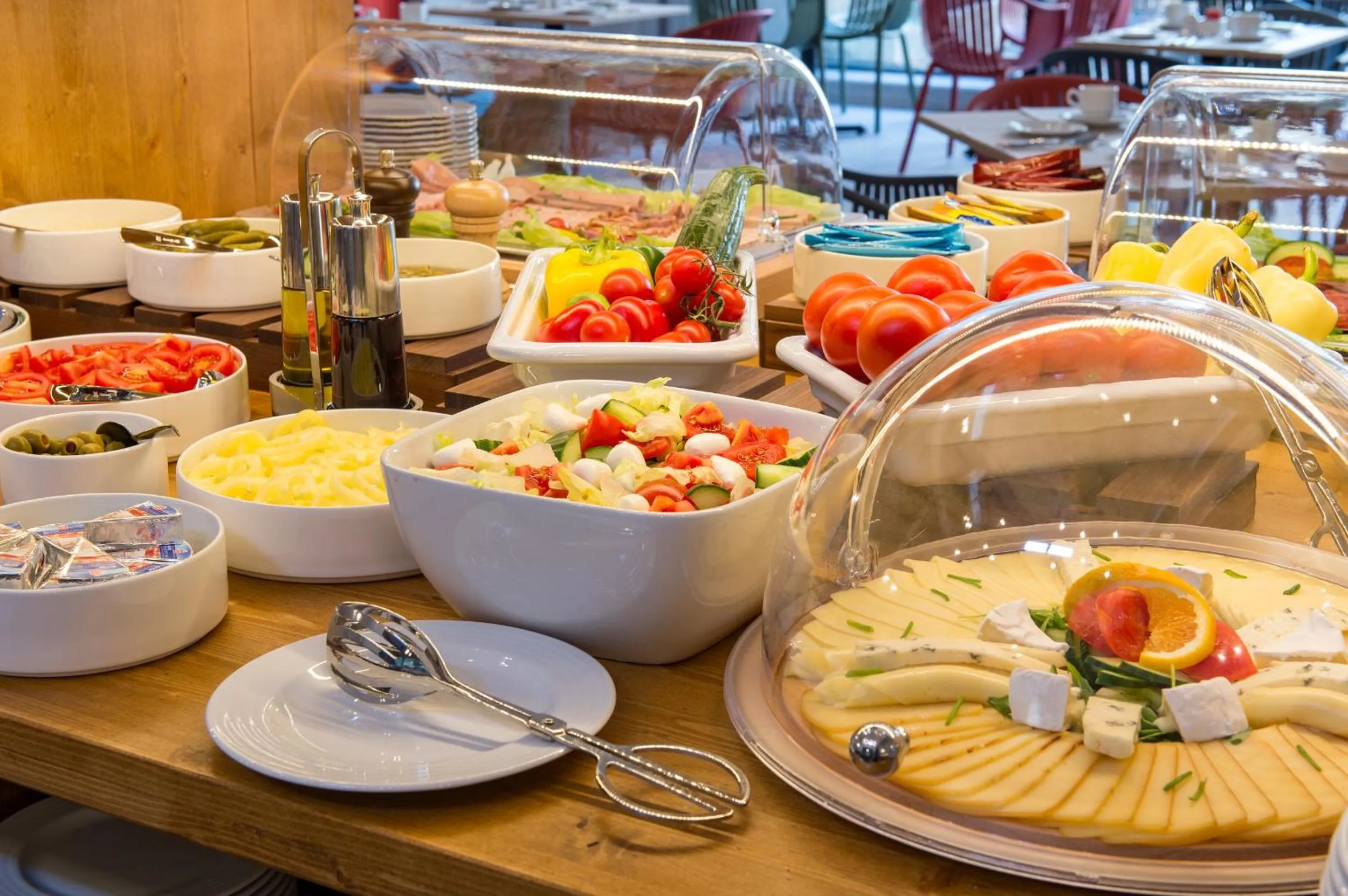 Restaurant/places to eat in Three Corners Hotel Anna