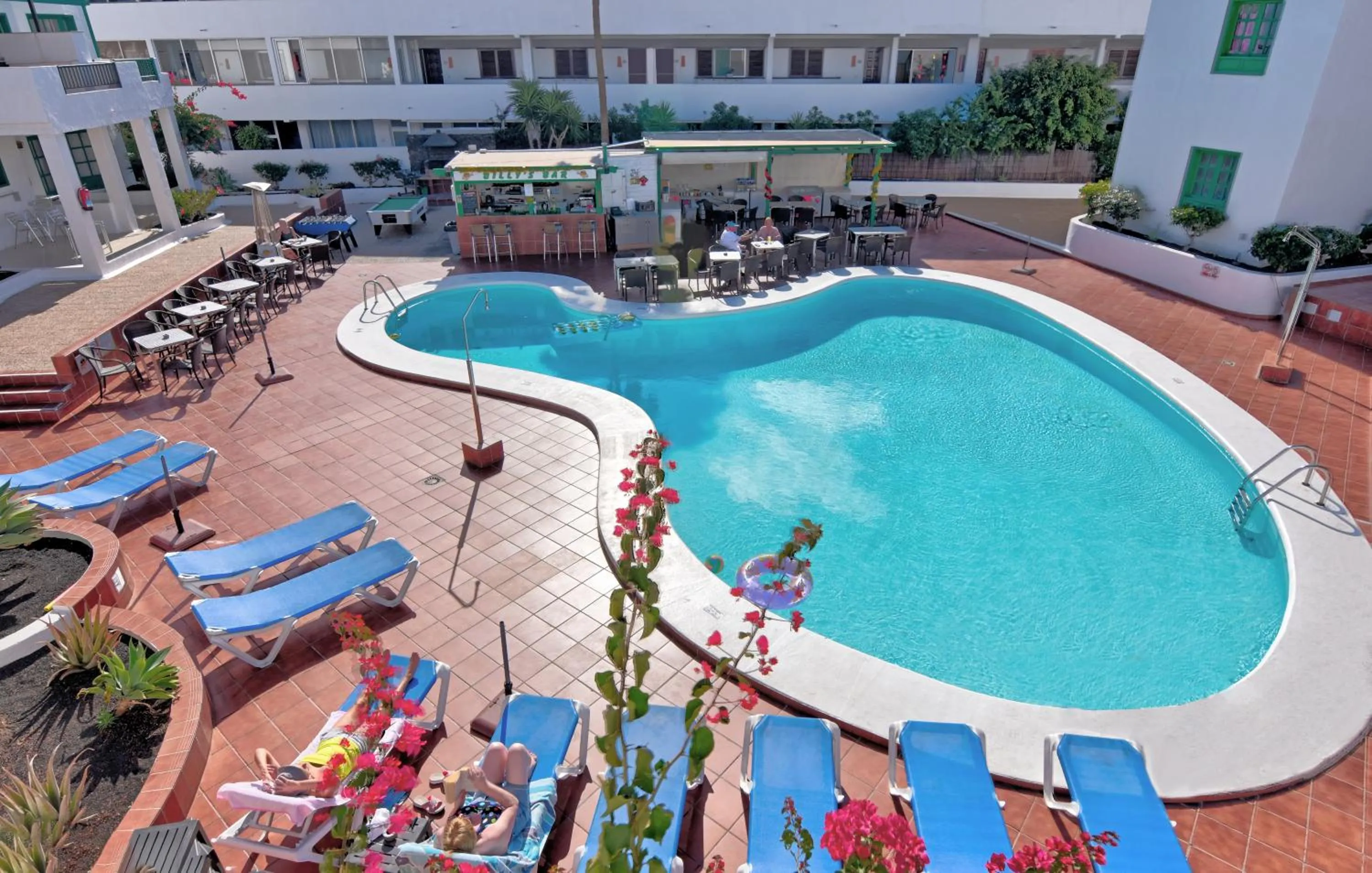 Swimming pool in Apartamentos Luz Y Mar