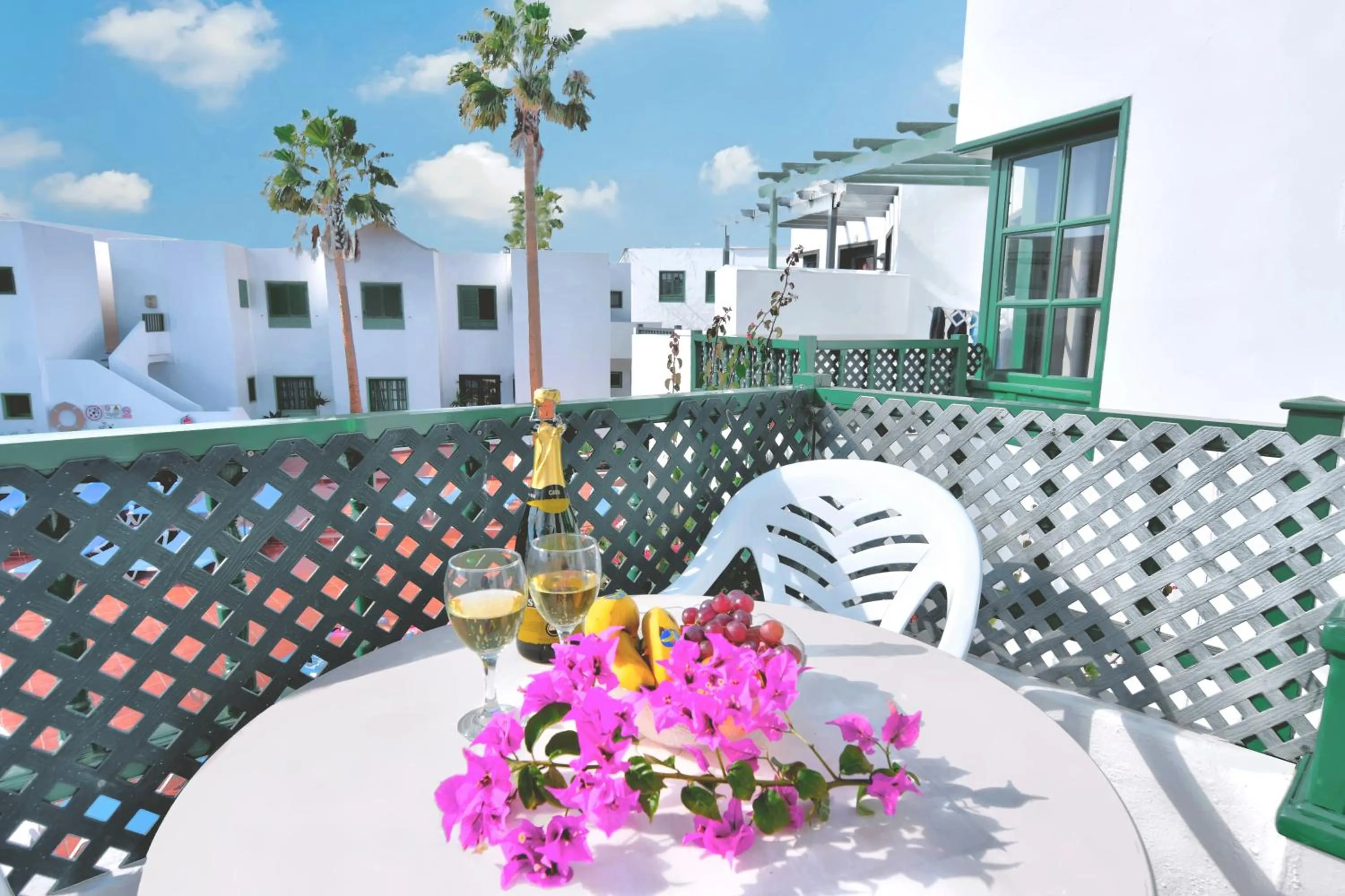 Balcony/Terrace in Apartamentos Luz Y Mar