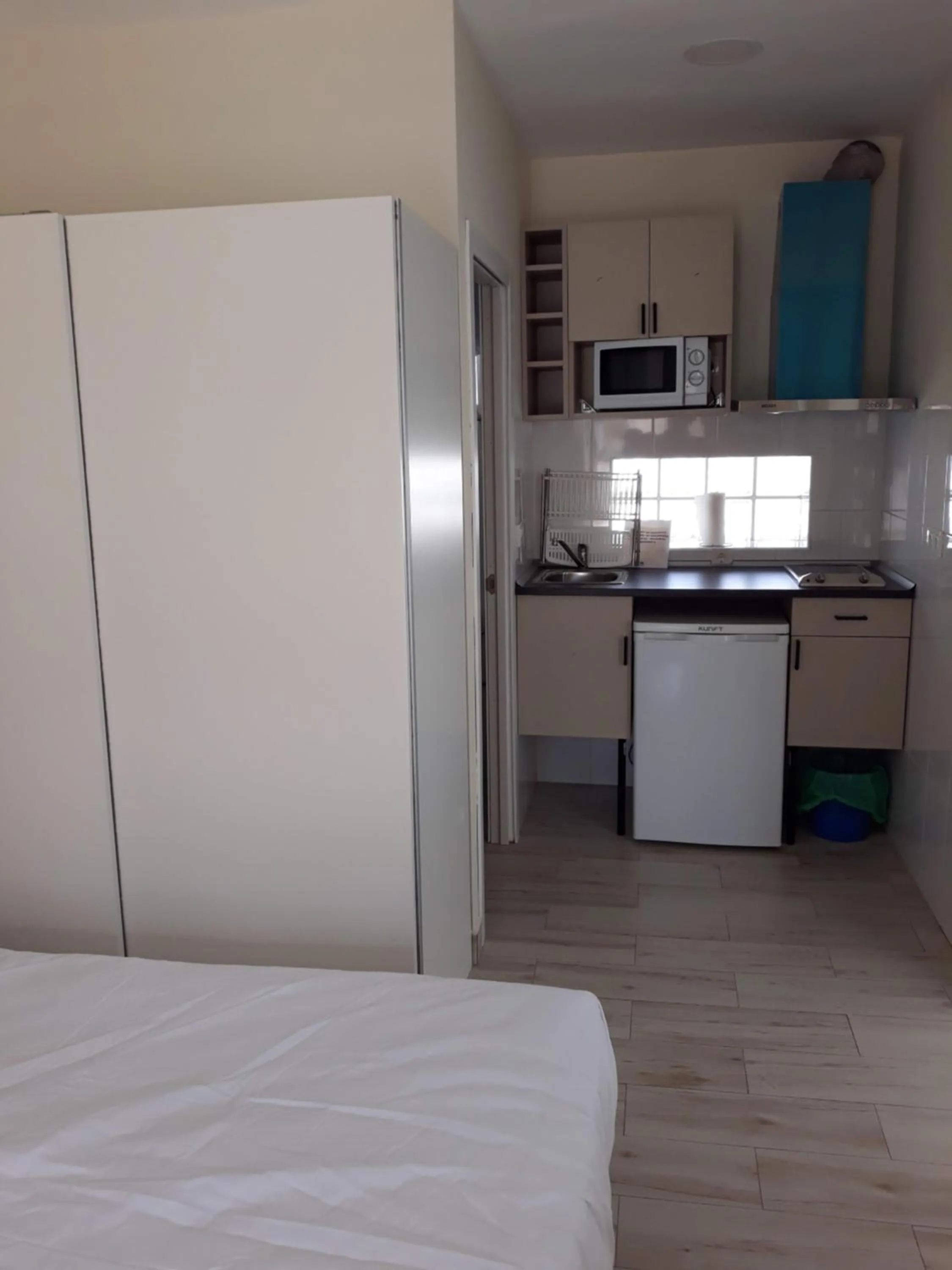 Kitchen or kitchenette, Bed in Camping San Javier