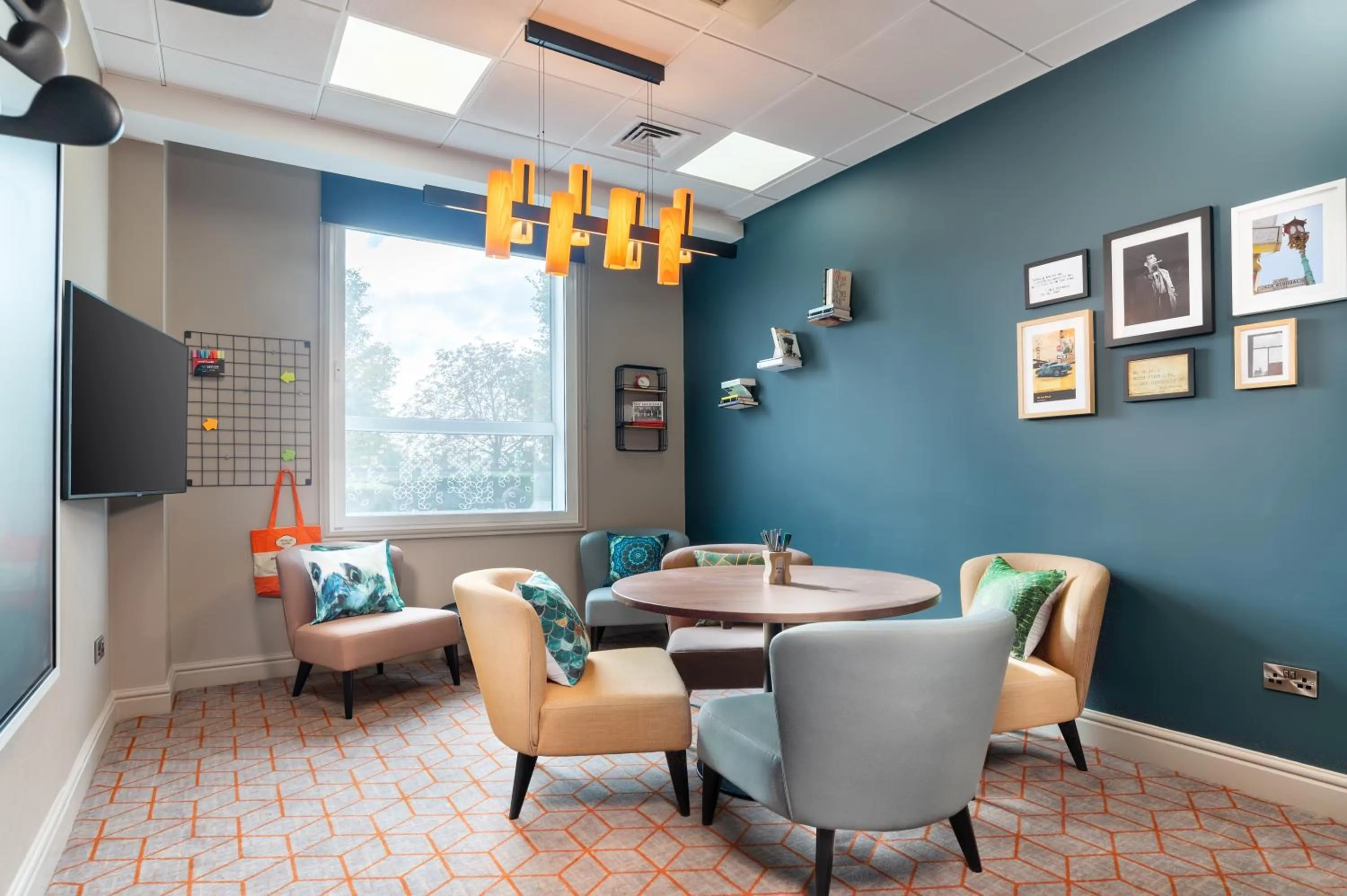 Meeting/conference room in Hilton Garden Inn London Heathrow Airport