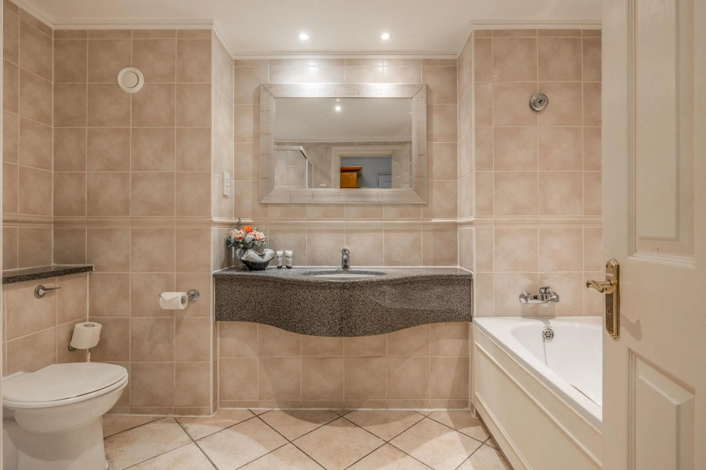 Bathroom in Muthu Newton Hotel (Near Inverness Airport)