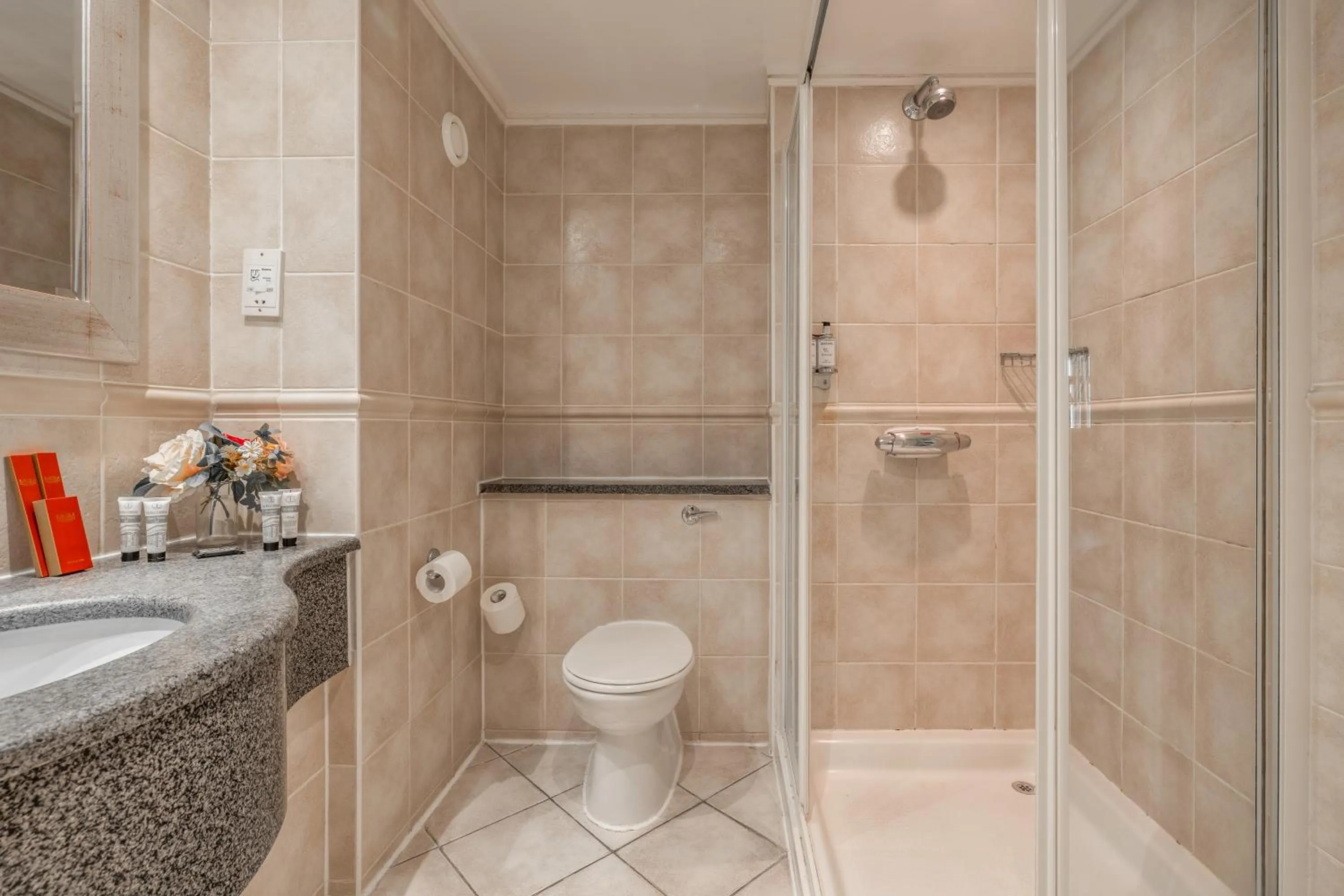 Bathroom in Muthu Newton Hotel (Near Inverness Airport)