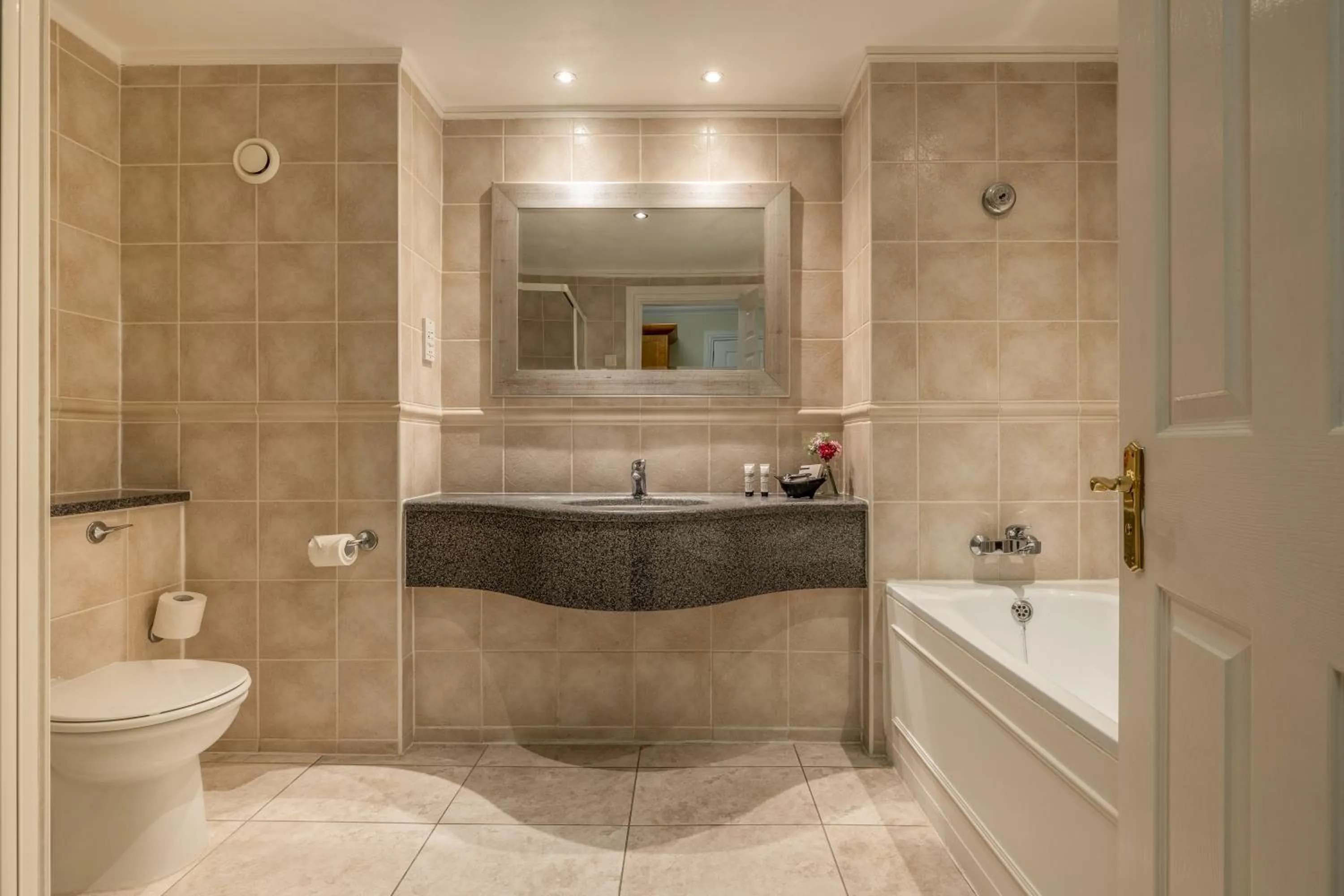 Bathroom in Muthu Newton Hotel (Near Inverness Airport)