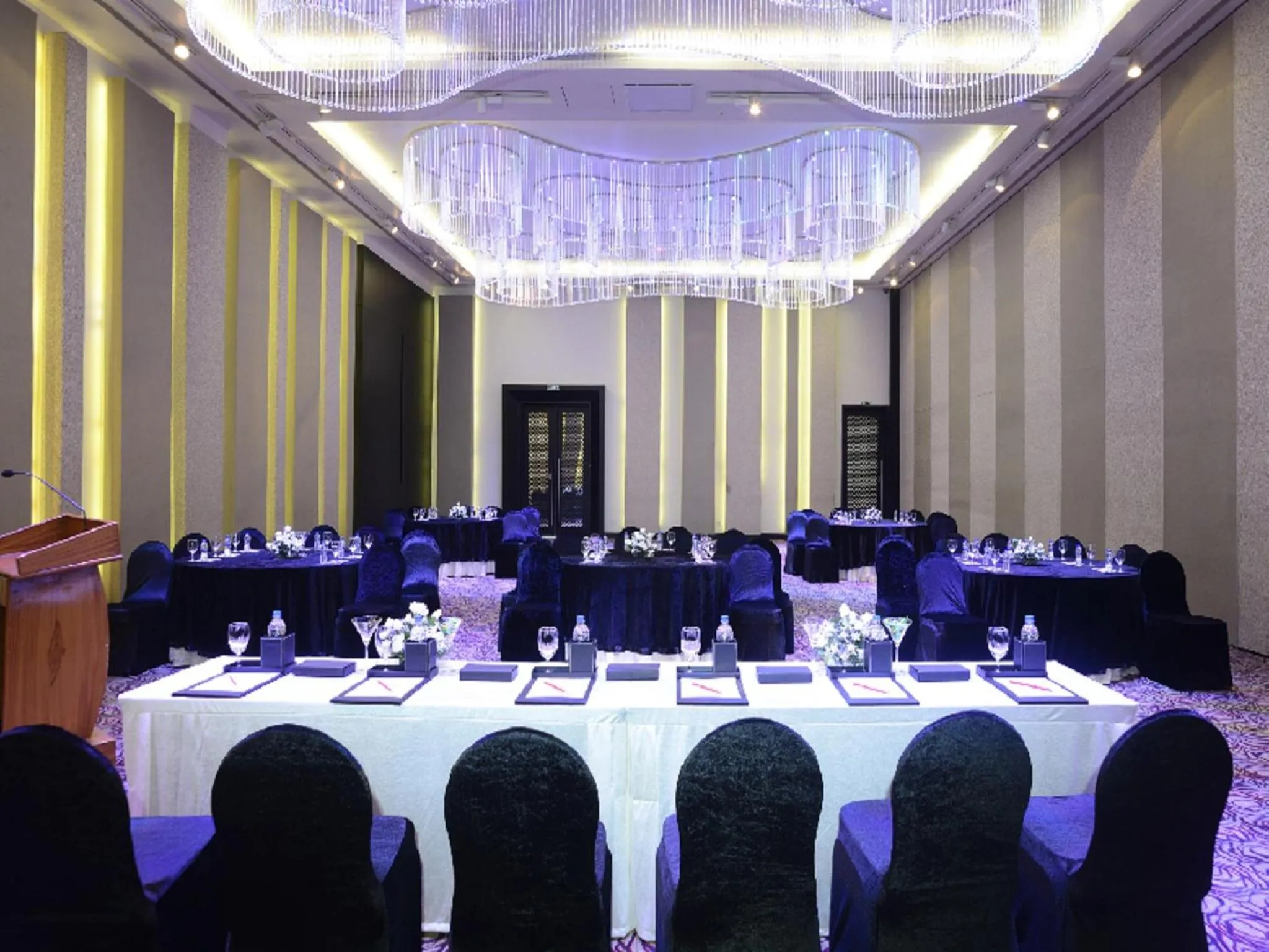 Banquet/Function facilities in Sayaji Raipur
