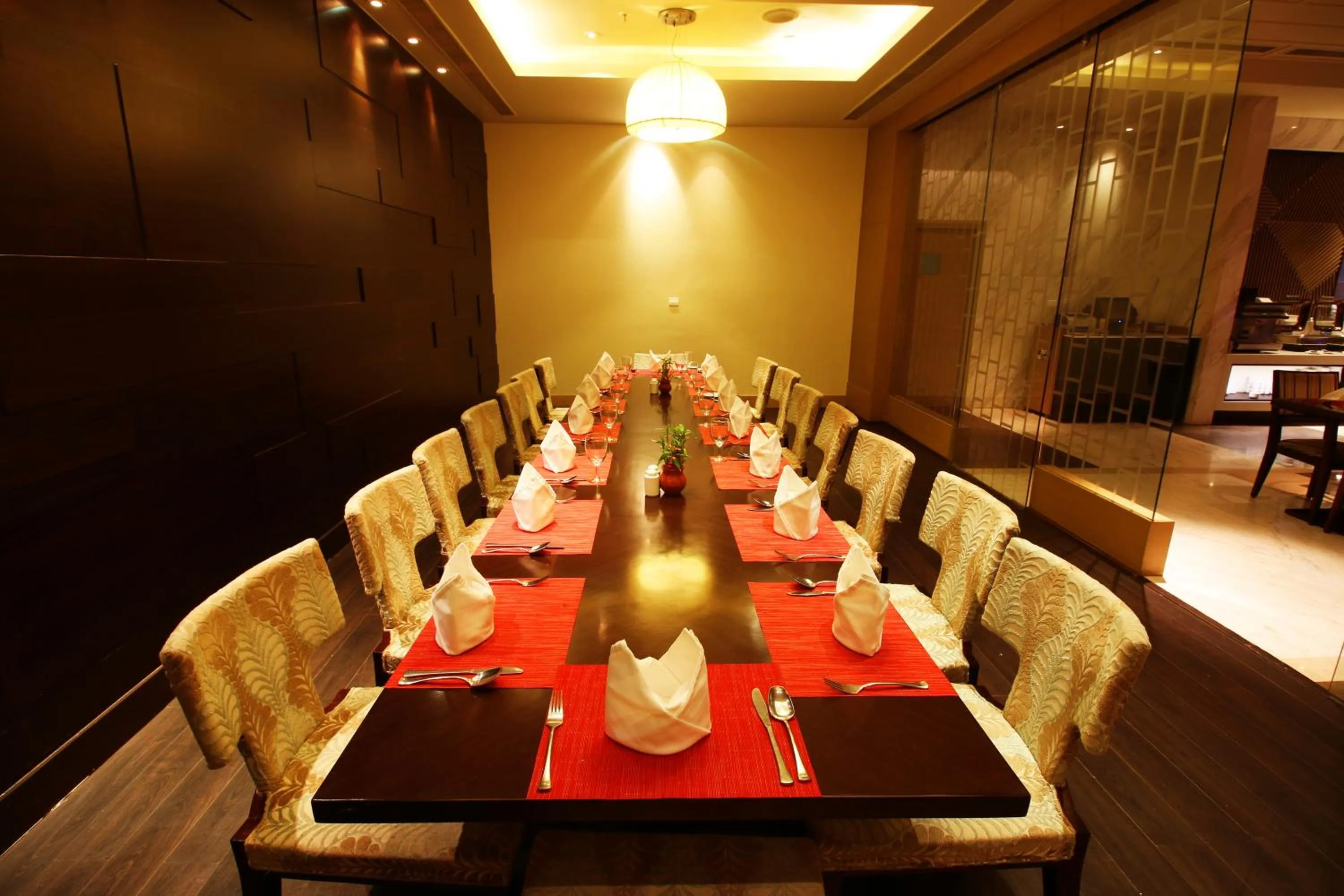 Banquet/Function facilities in Sayaji Raipur