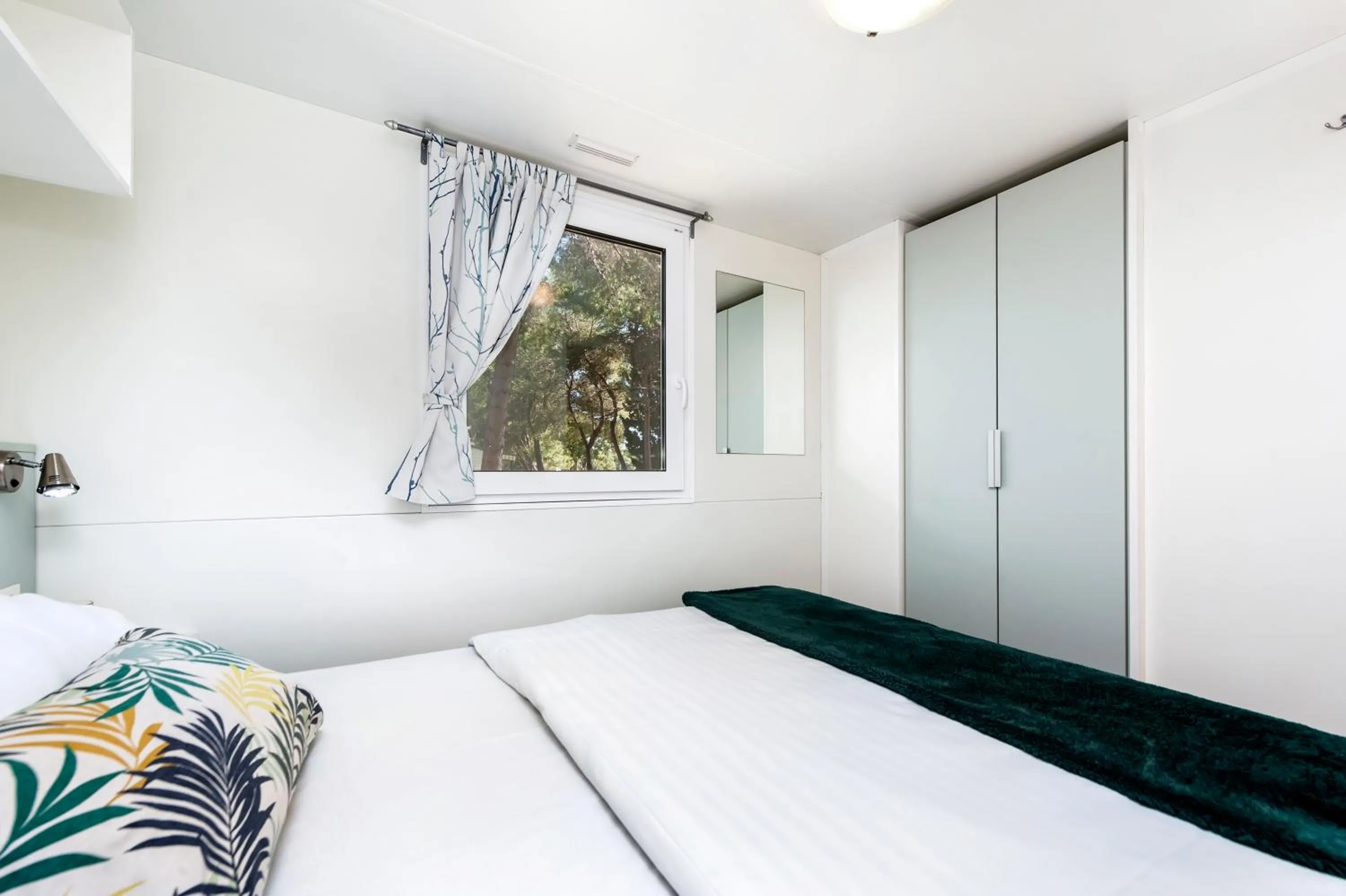 Bedroom, Bed in Glamping and Mobile Homes Lavanda - Holiday Centre Bi VIllage