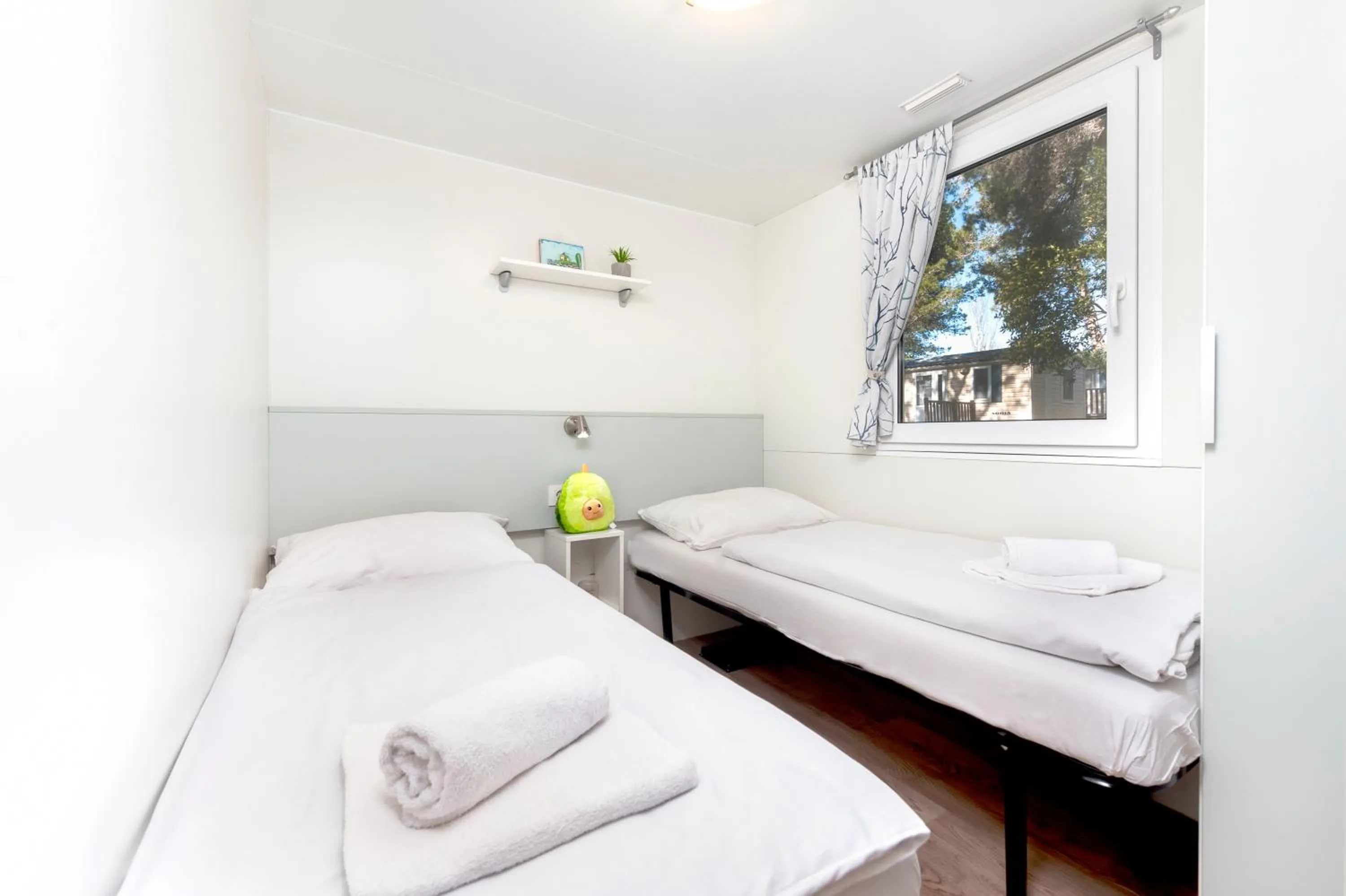 Photo of the whole room, Bed in Glamping and Mobile Homes Lavanda - Holiday Centre Bi VIllage