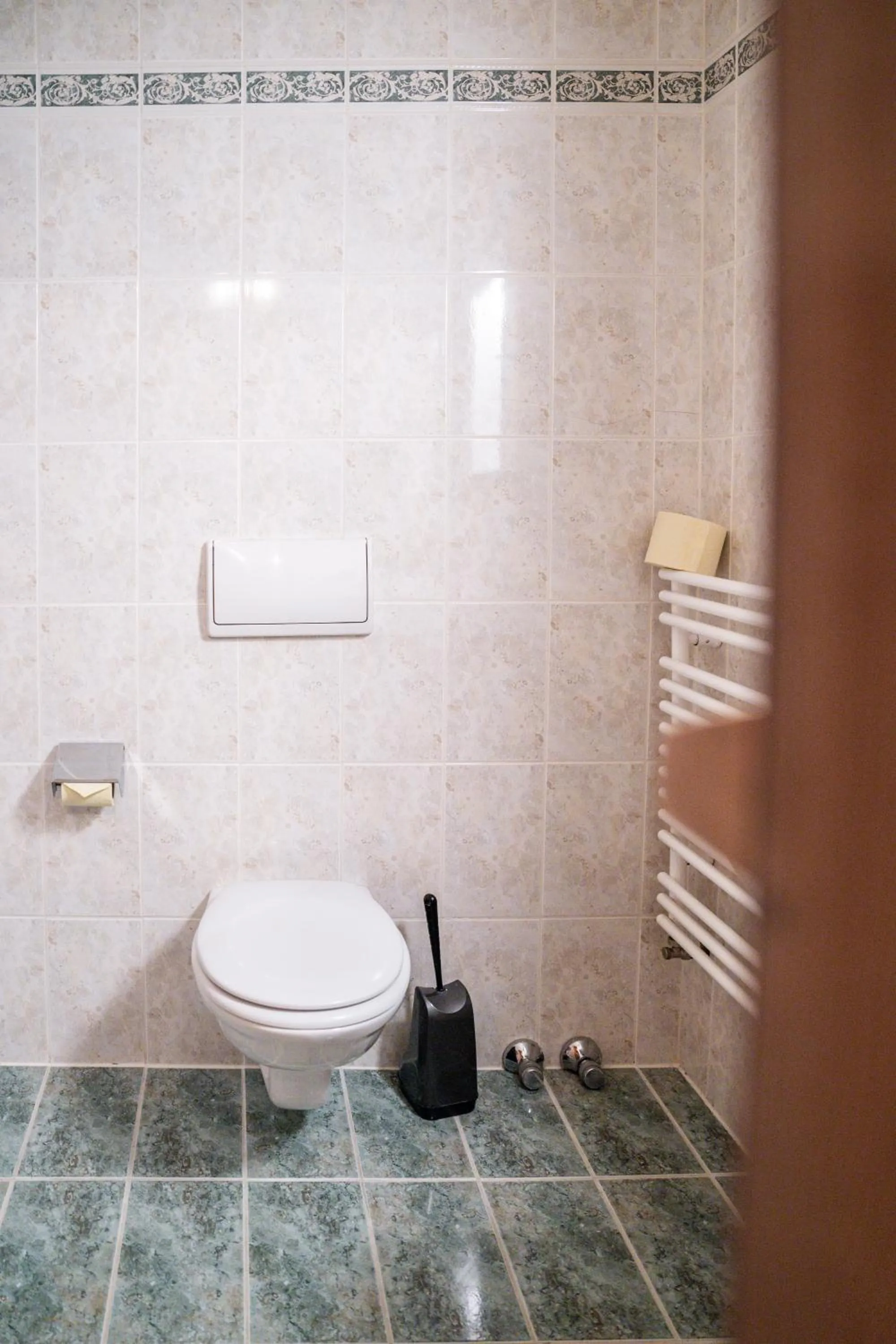 Shower in Stauders Zimmer und Ferienwohnungen