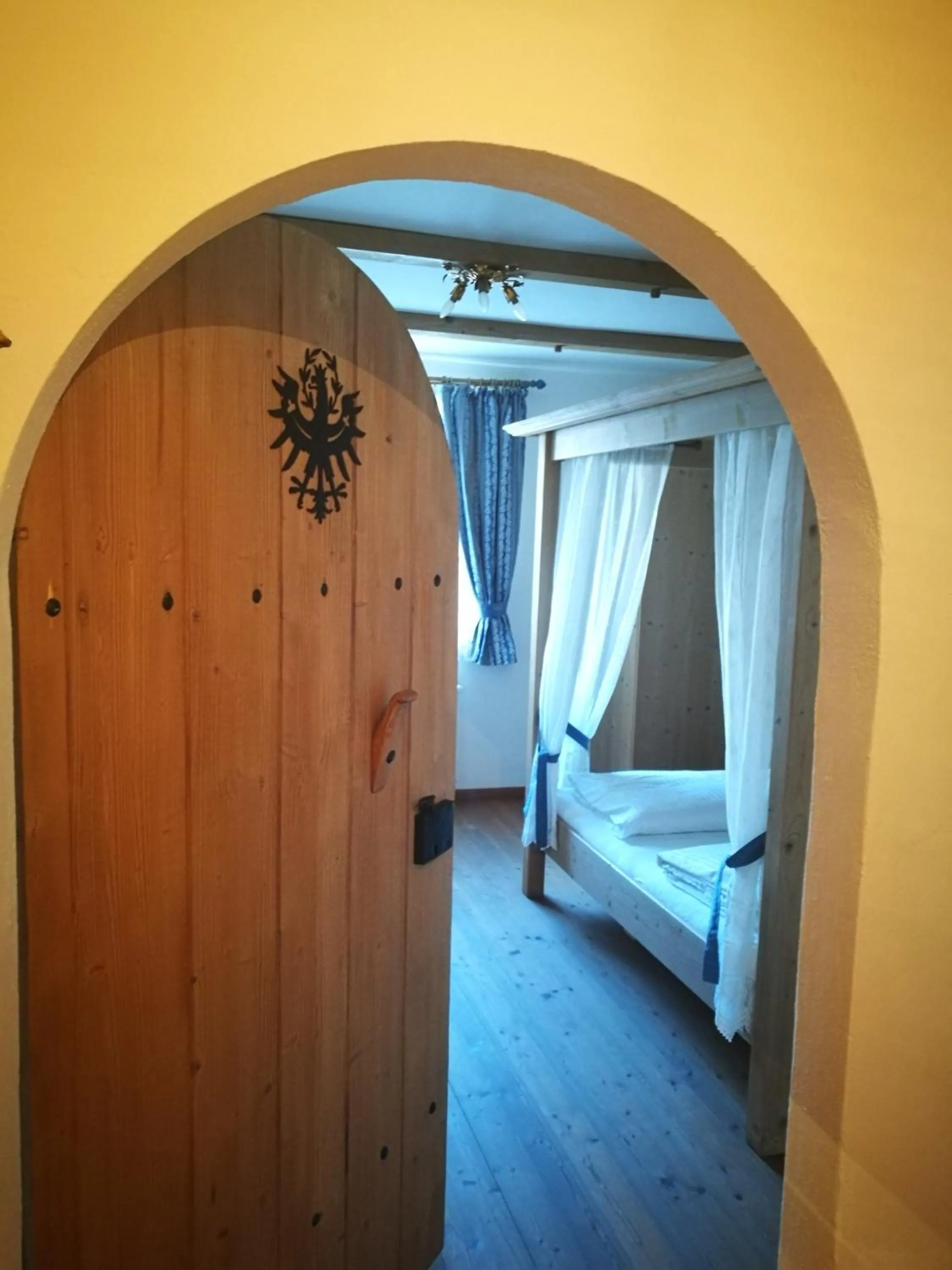 Decorative detail, Bed in Gasthof Stauder