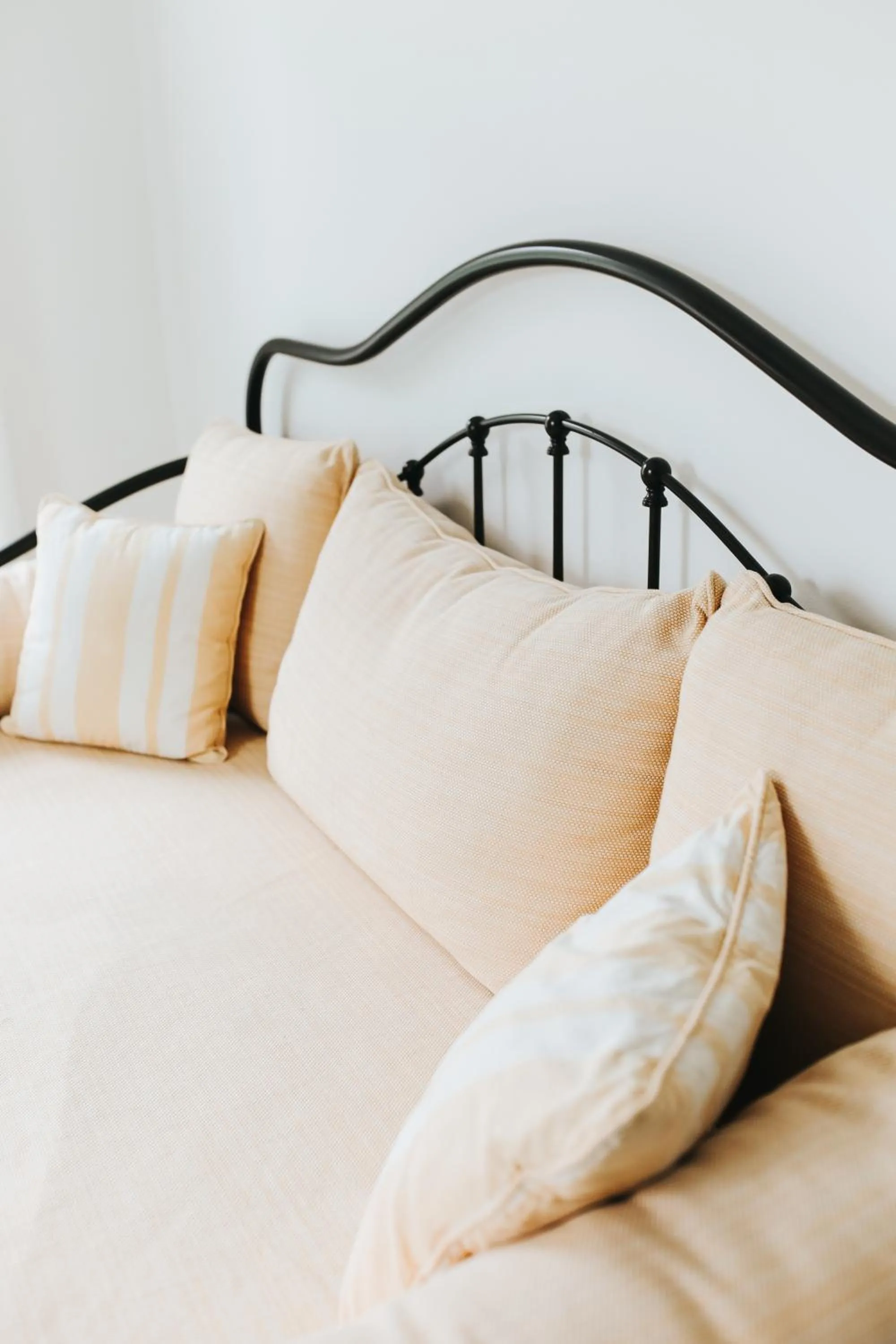 Bed in Chebeague Island Inn