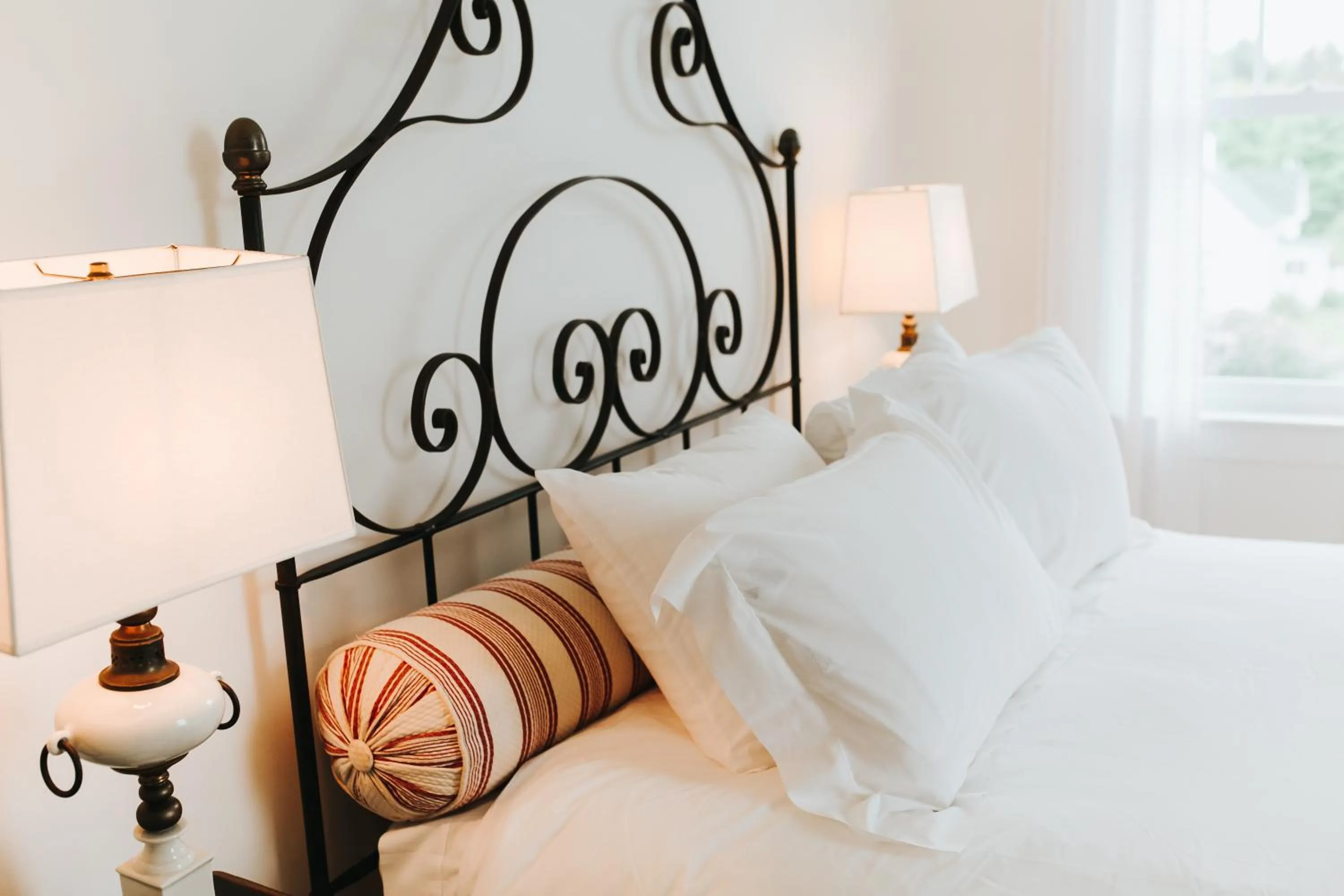 Bed in Chebeague Island Inn