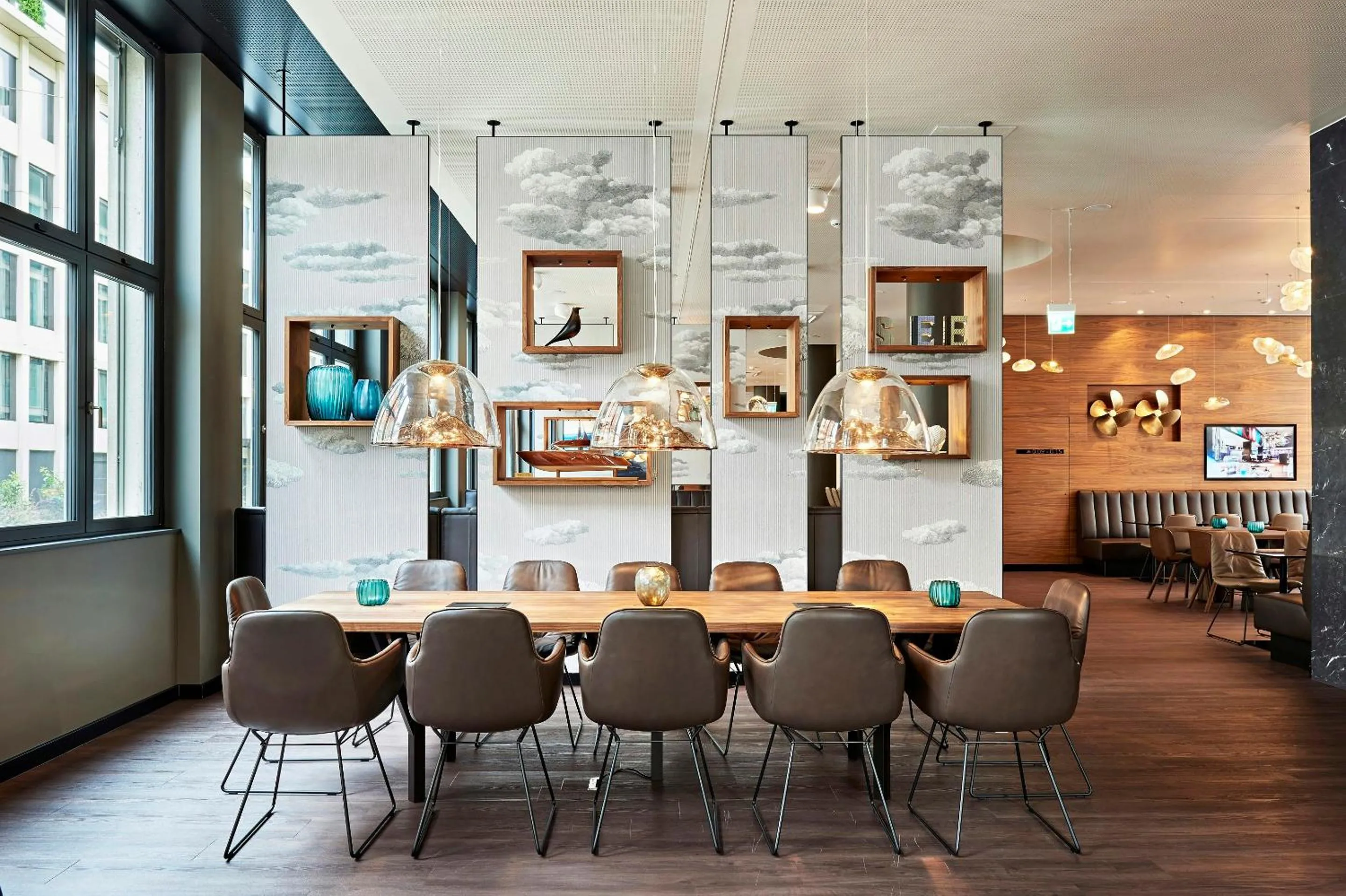 Lounge or bar in Motel One Zürich