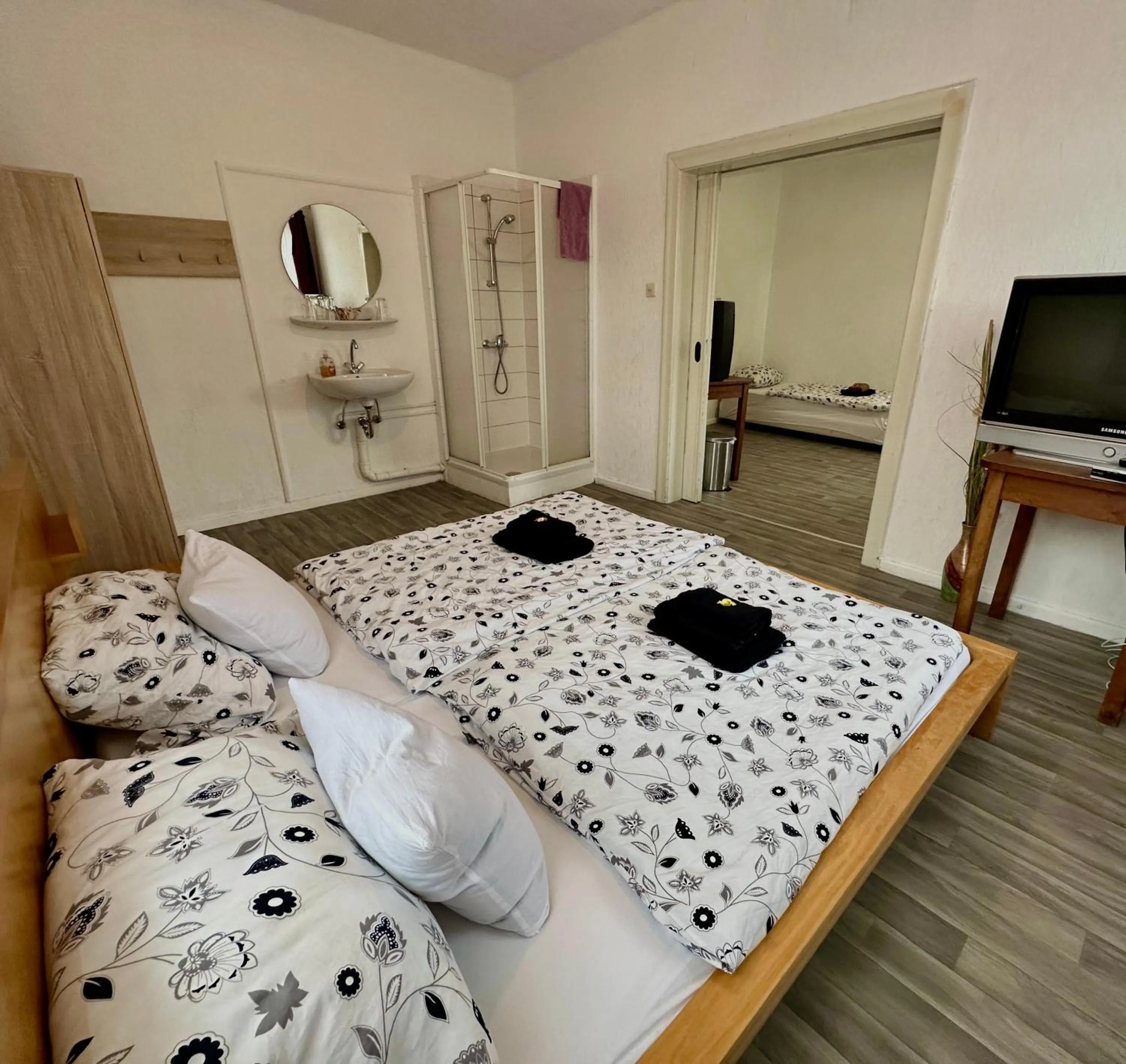 Bed in Pension Zum Burggrafen