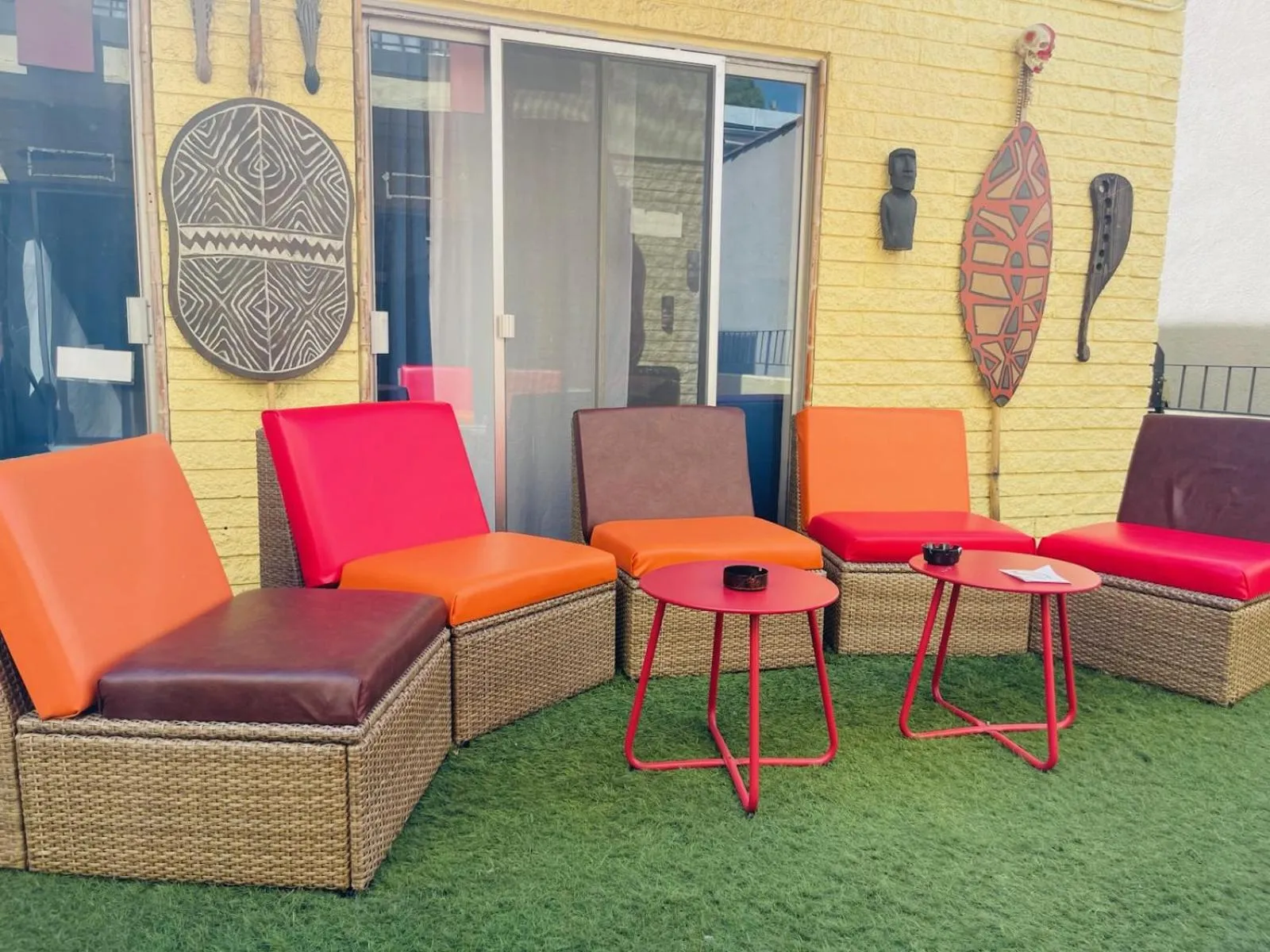 Banana Bungalow West Hollywood Hotel & Hostel