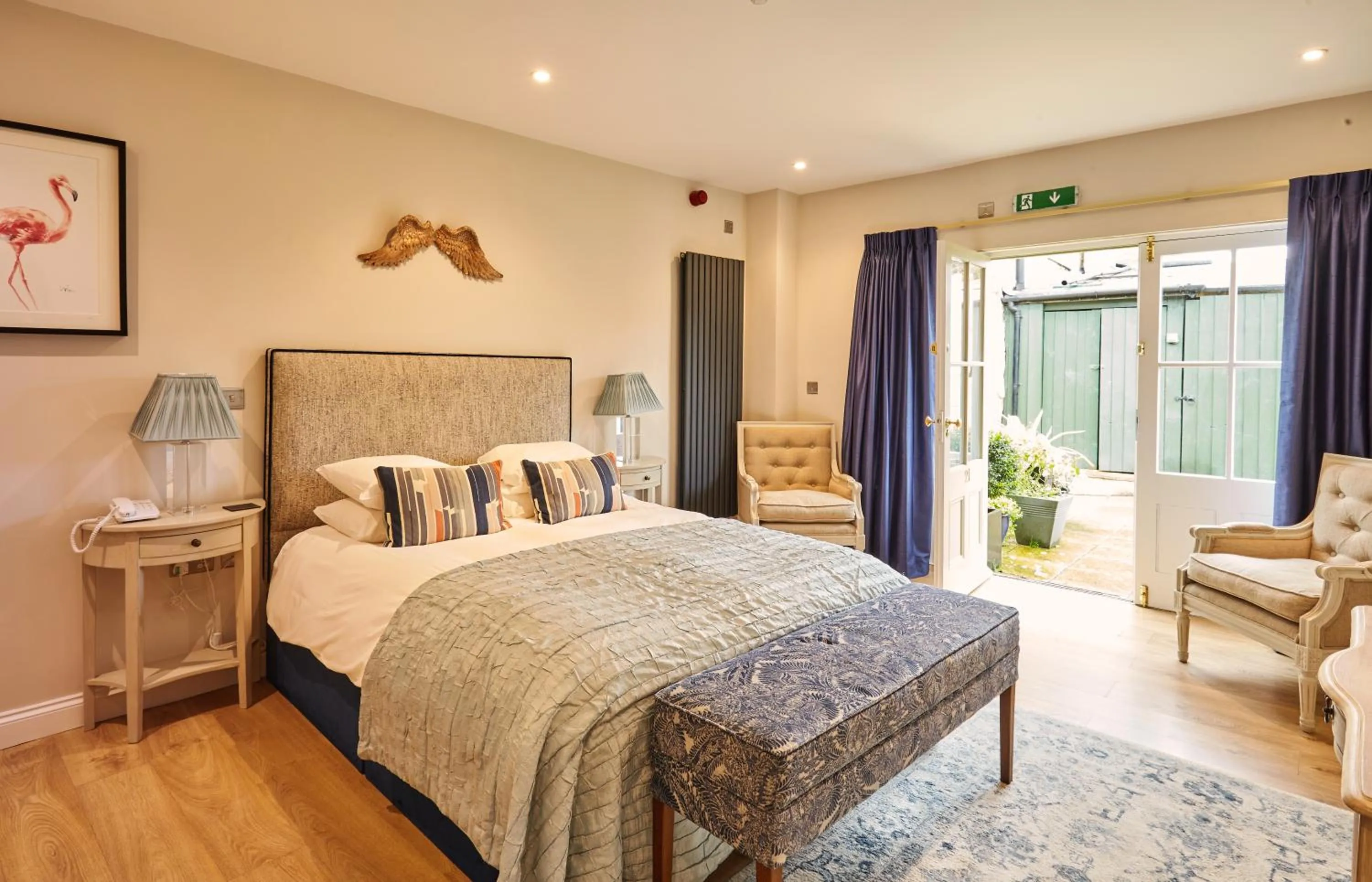 Garden view, Bed in The Ormond At Tetbury