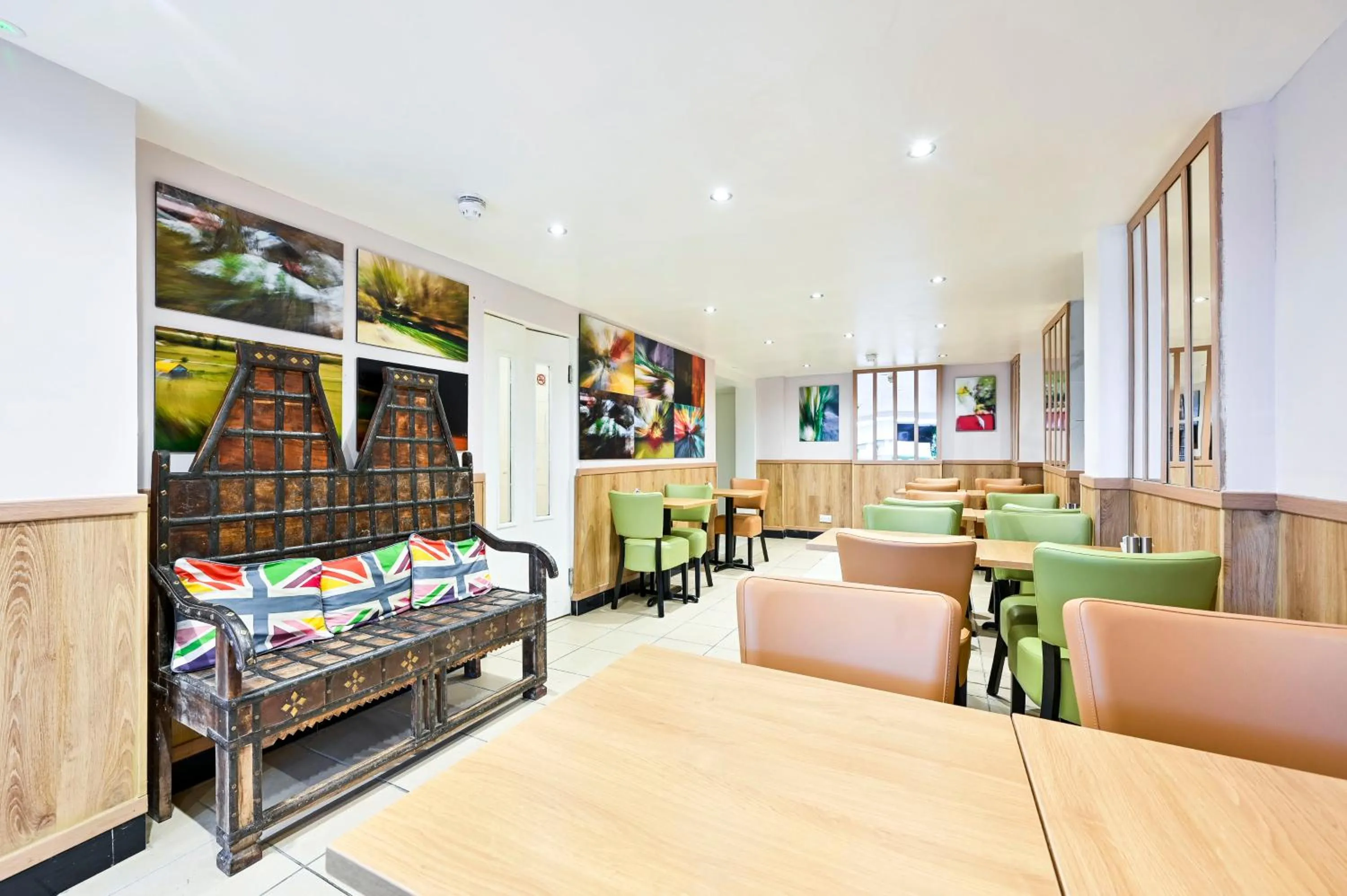 Continental breakfast in City London Hotel