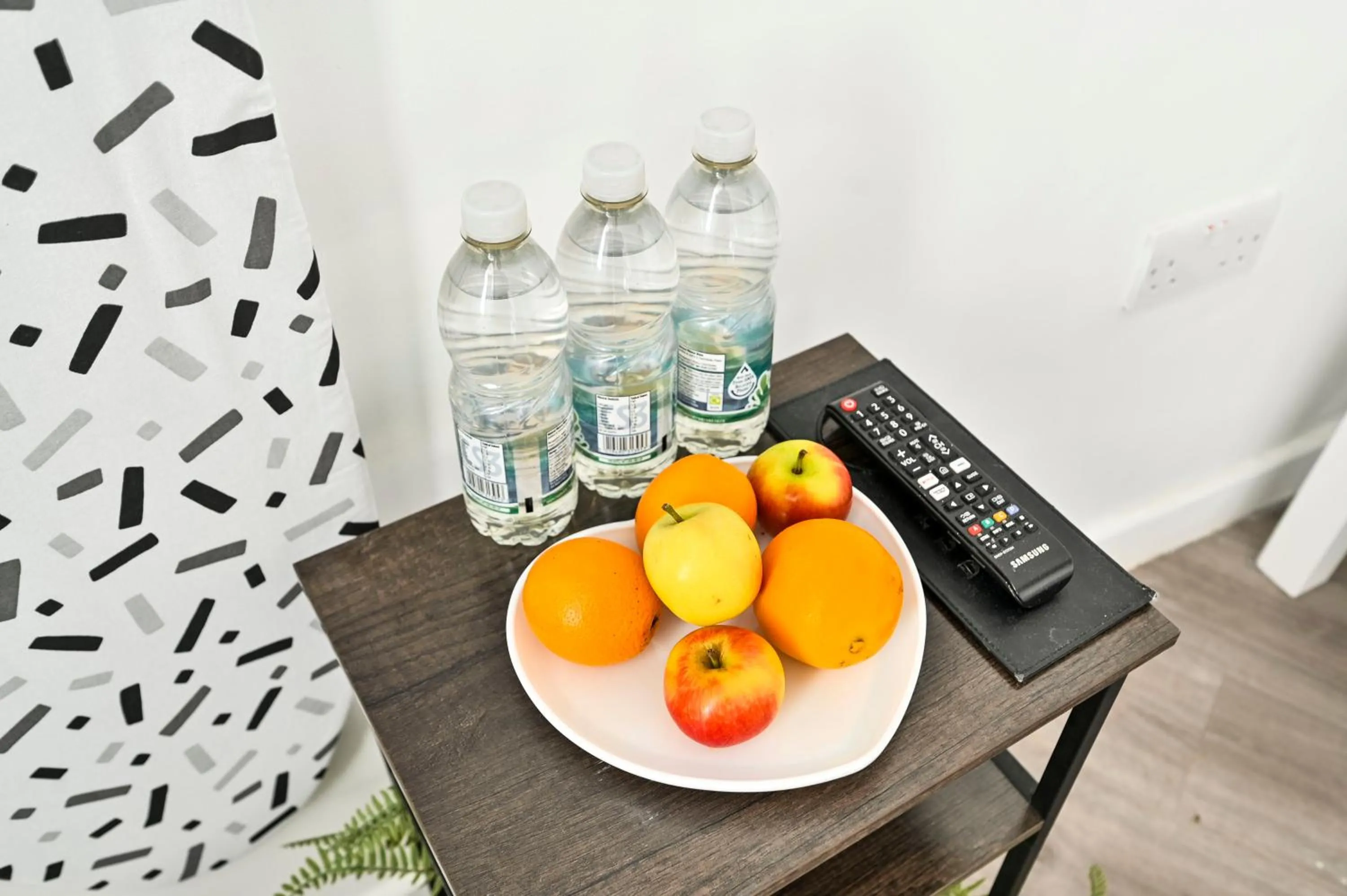 Food and drinks in City London Hotel